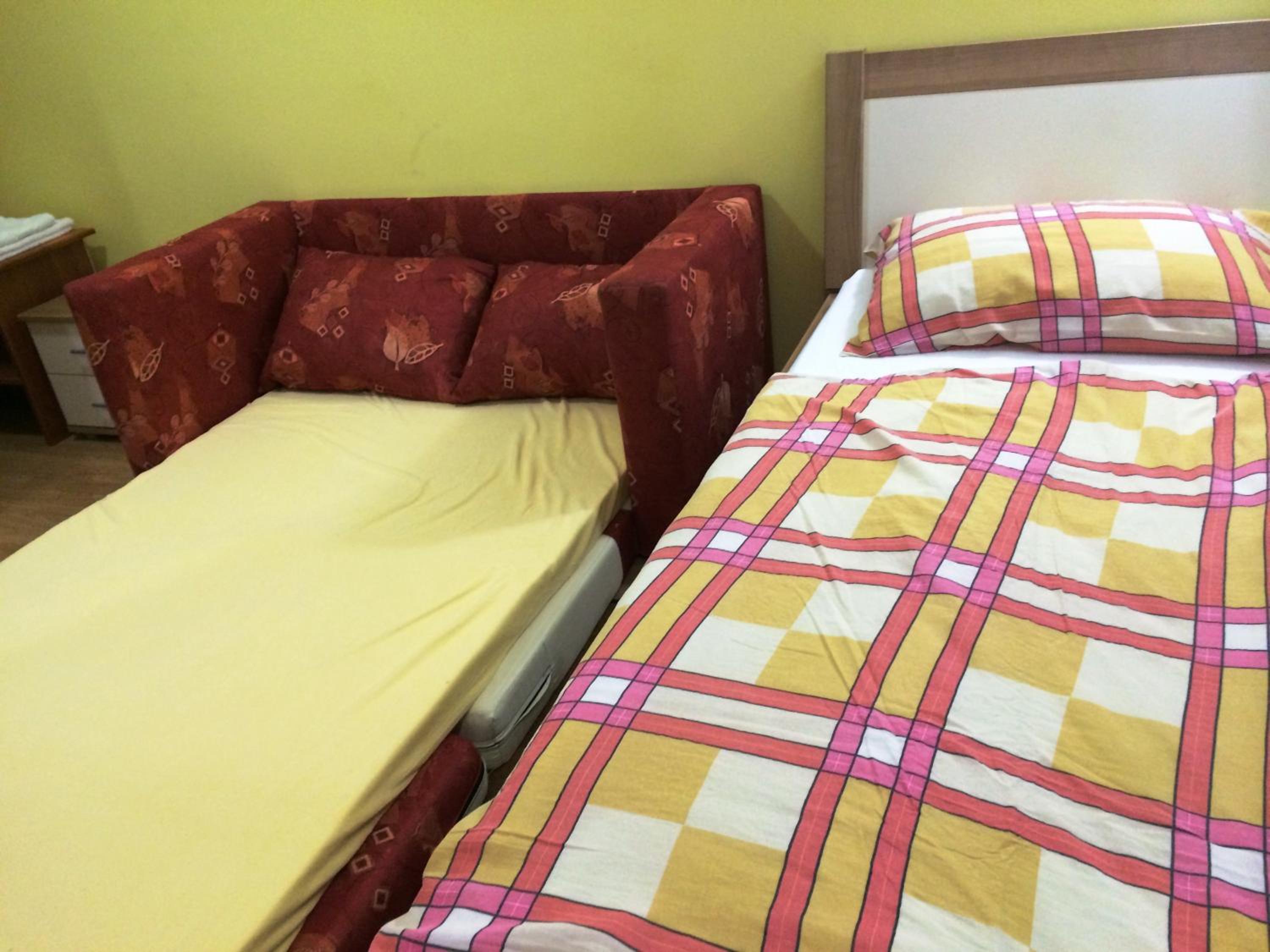 Double Room - Photo 8