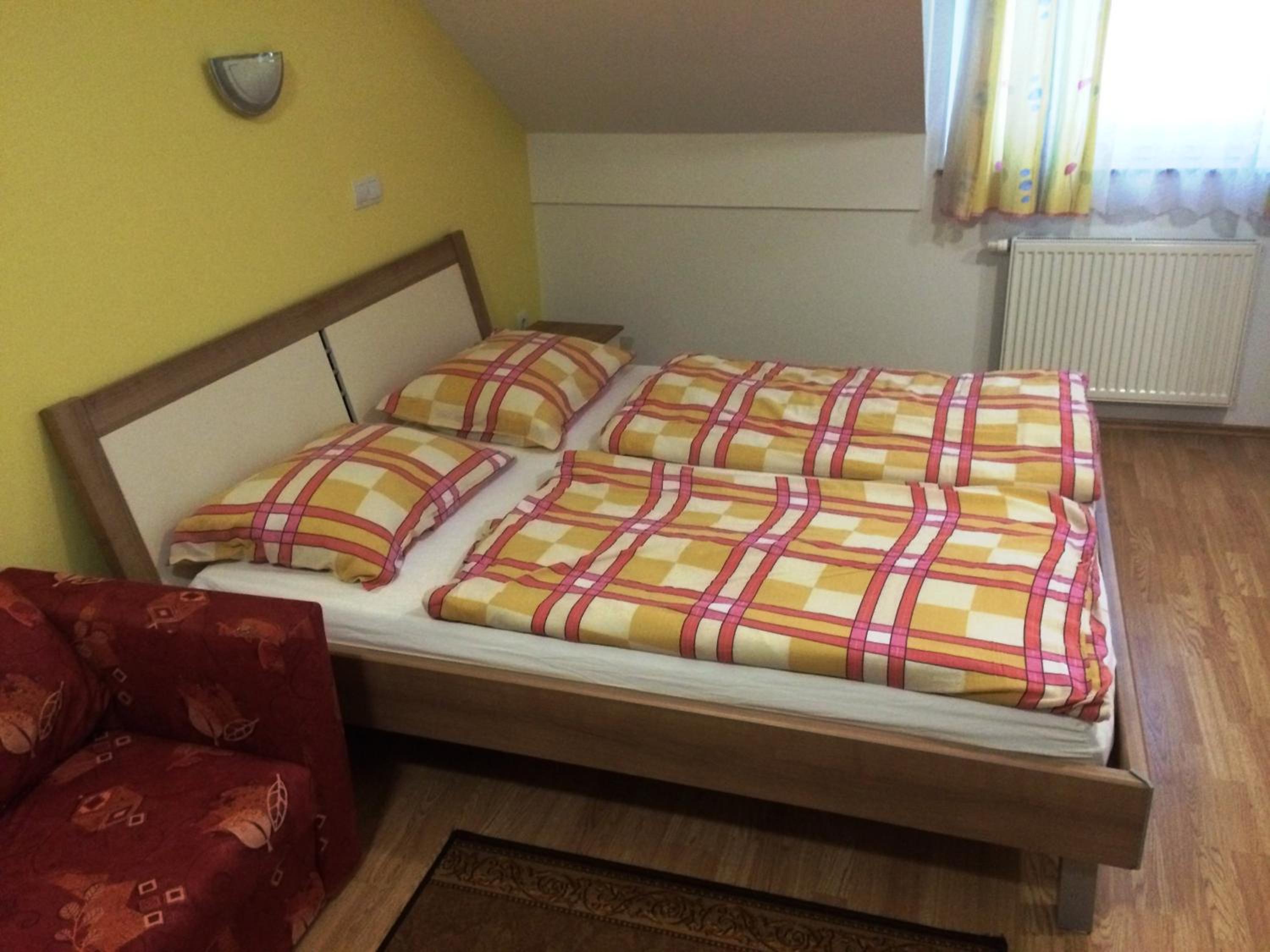 Double Room - Photo 2