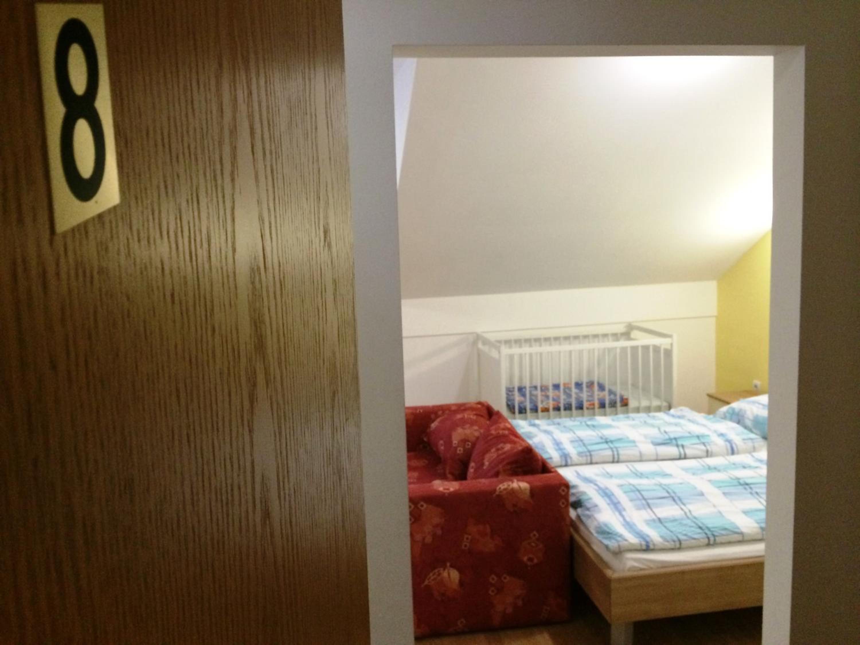 Studio Apartment - Photo 6