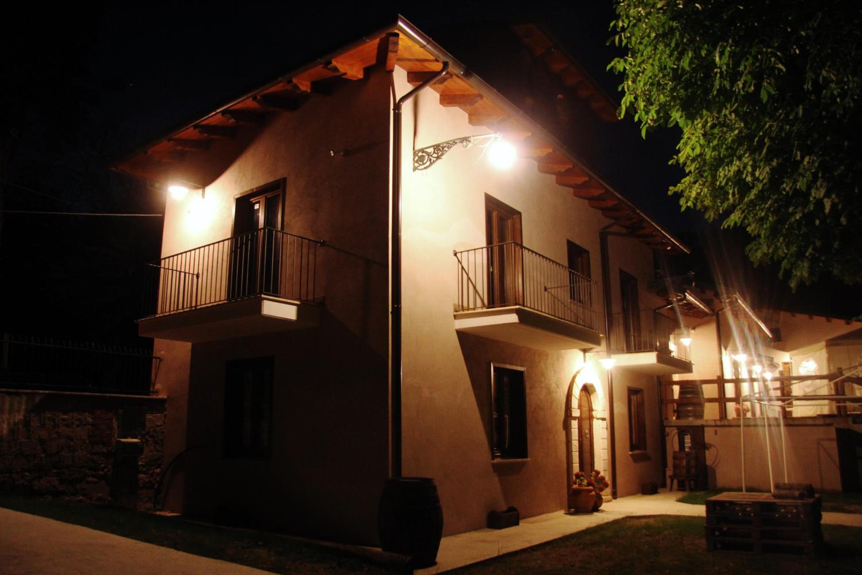Deluxe Double Room with Balcony - Photo 2