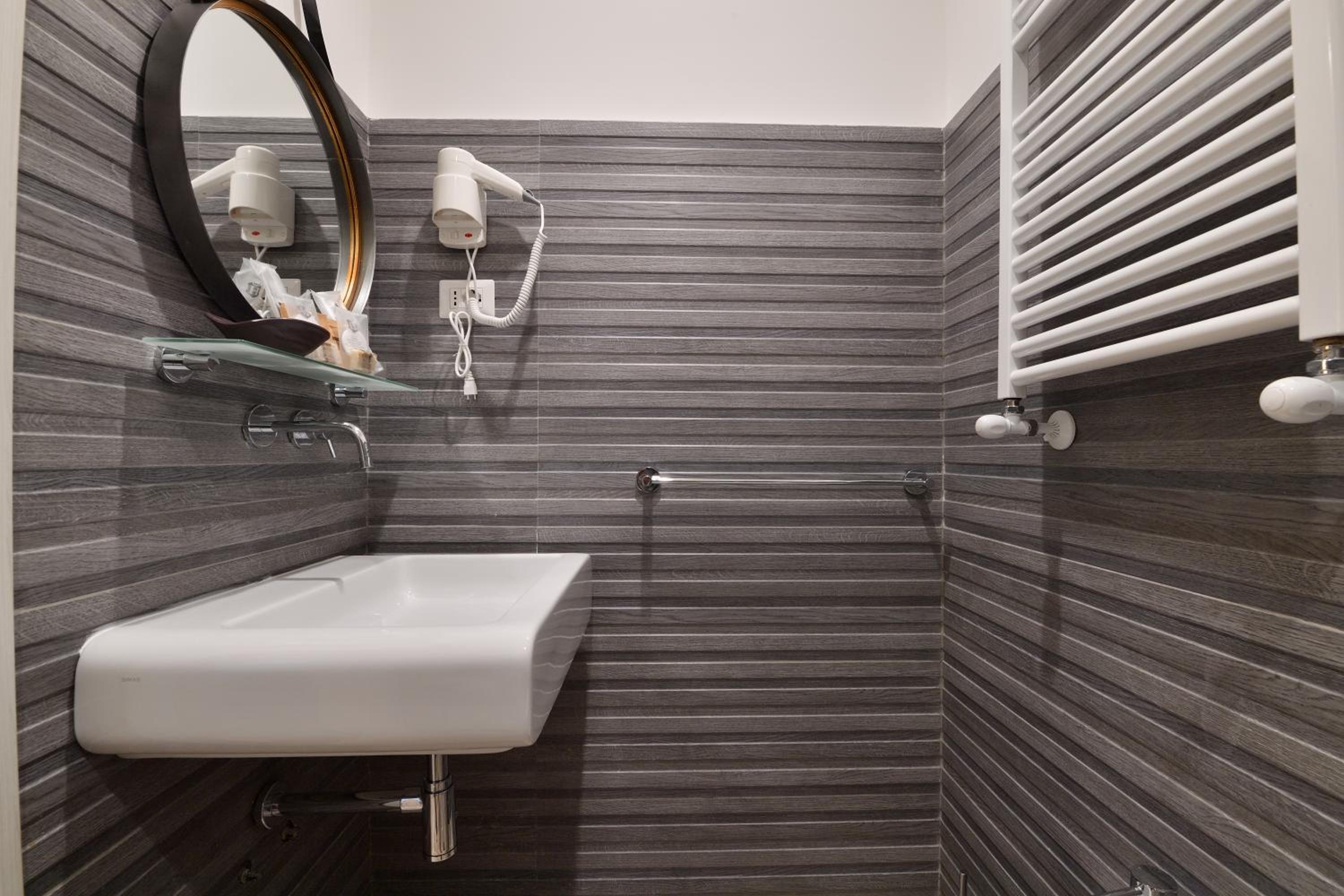 Superior Double or Twin Room photo 2