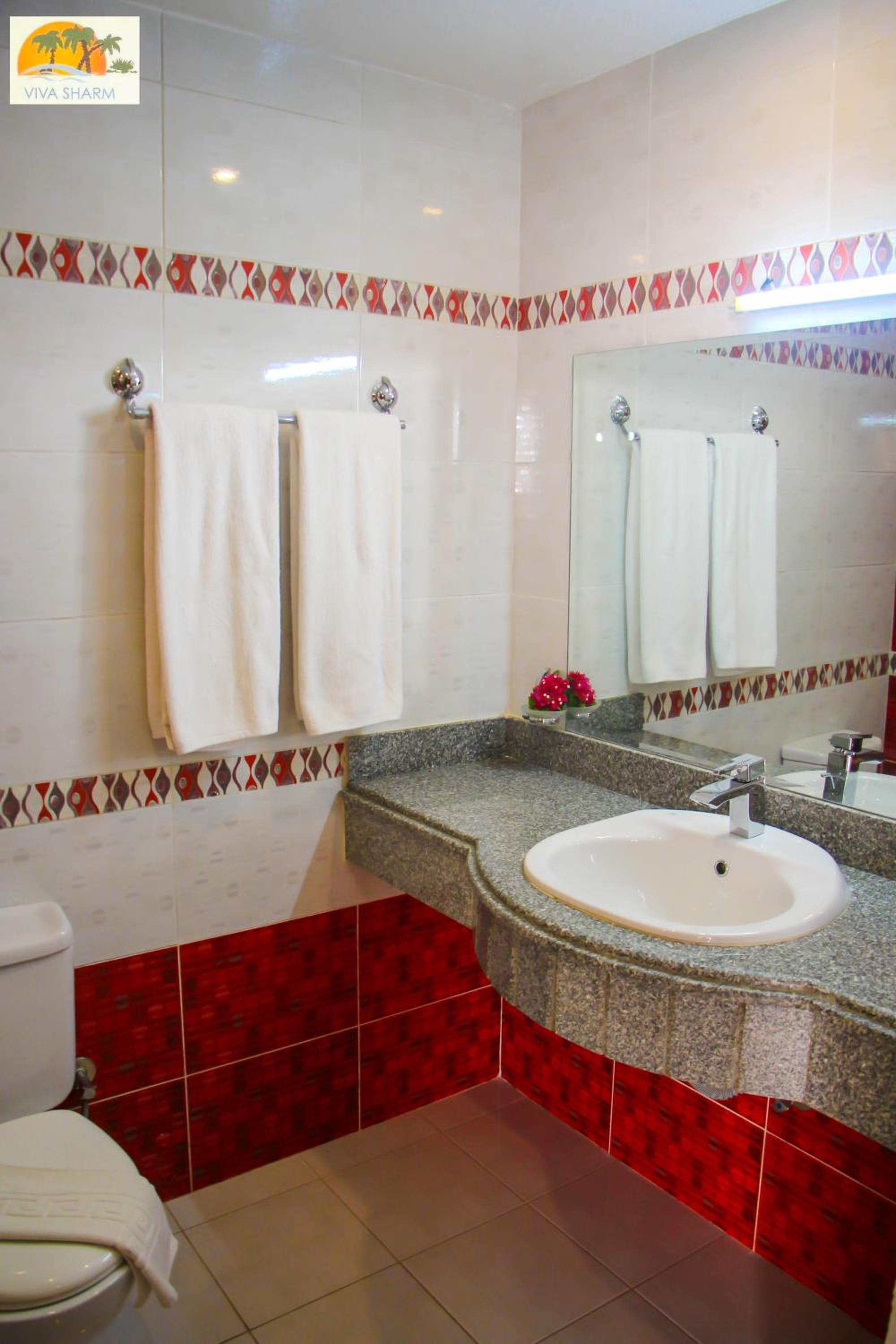 Standard Double or Twin Room - Photo 2
