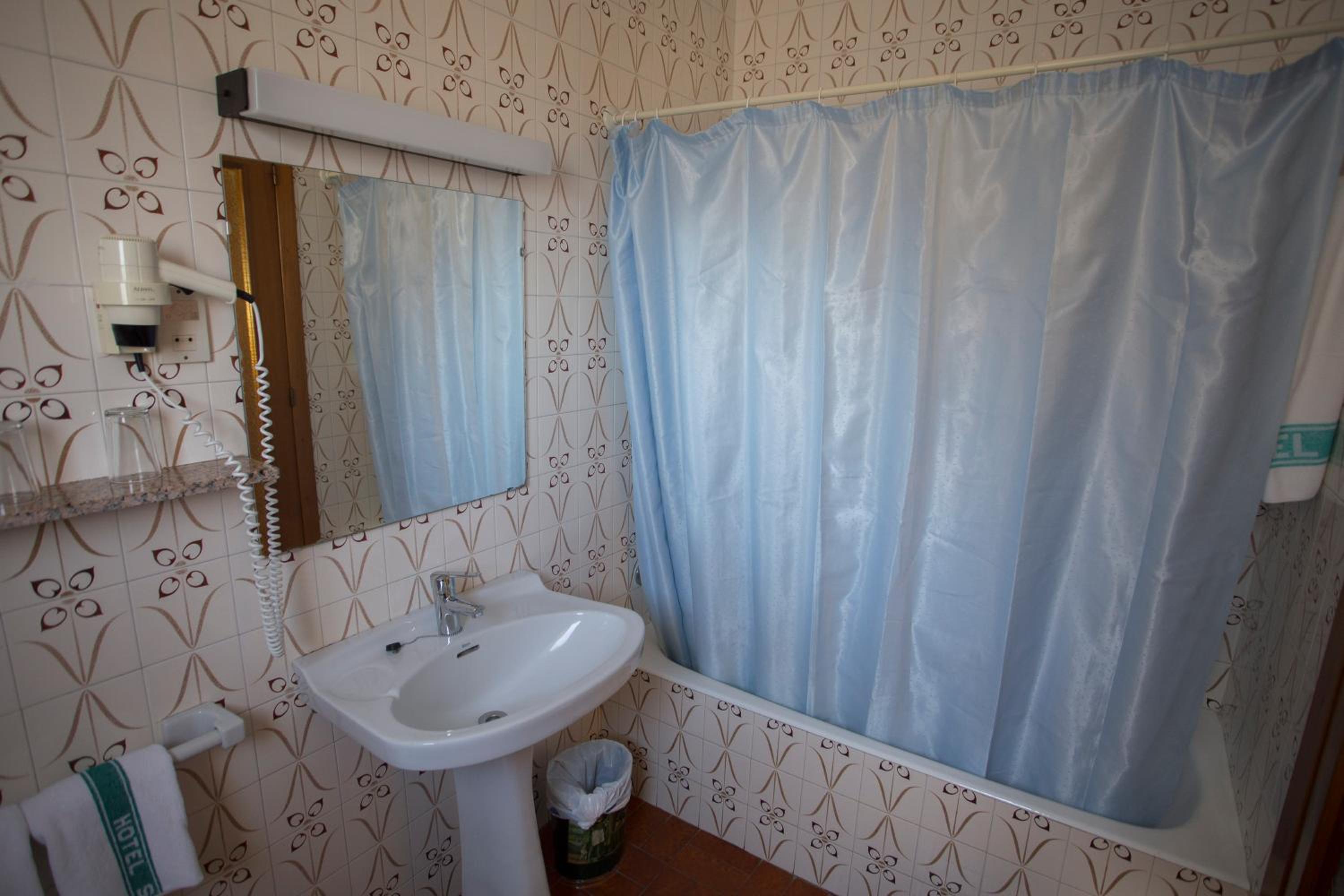 Standard Triple Room photo 3