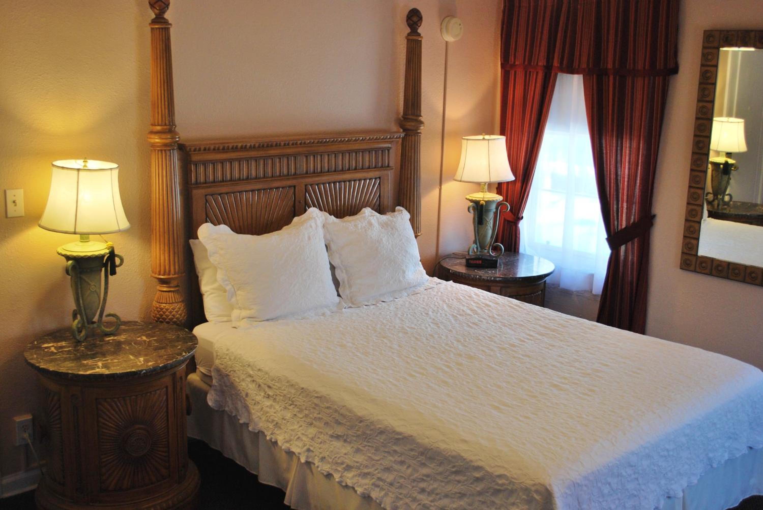 Standard Queen Room - Photo 1