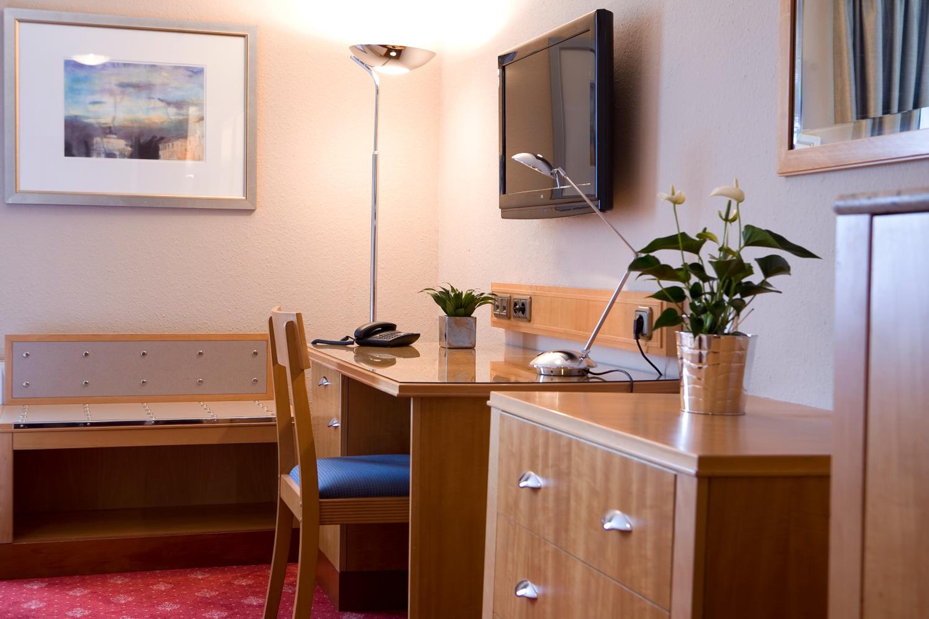 Single Room photo 3