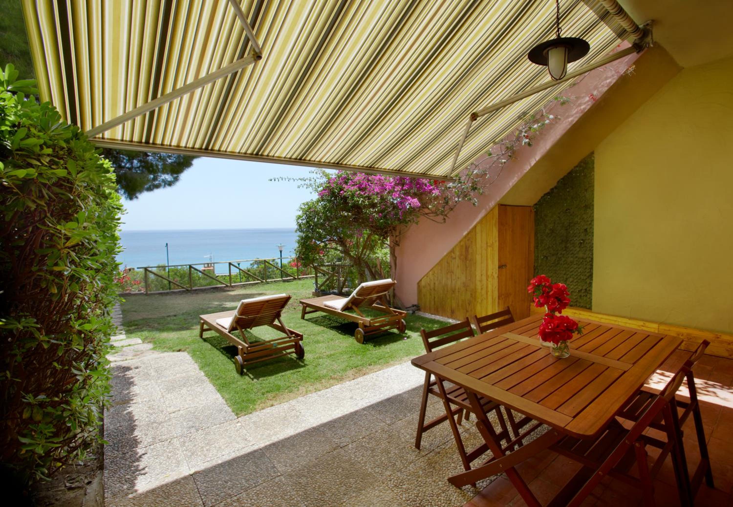 Apartment with Sea View photo 2