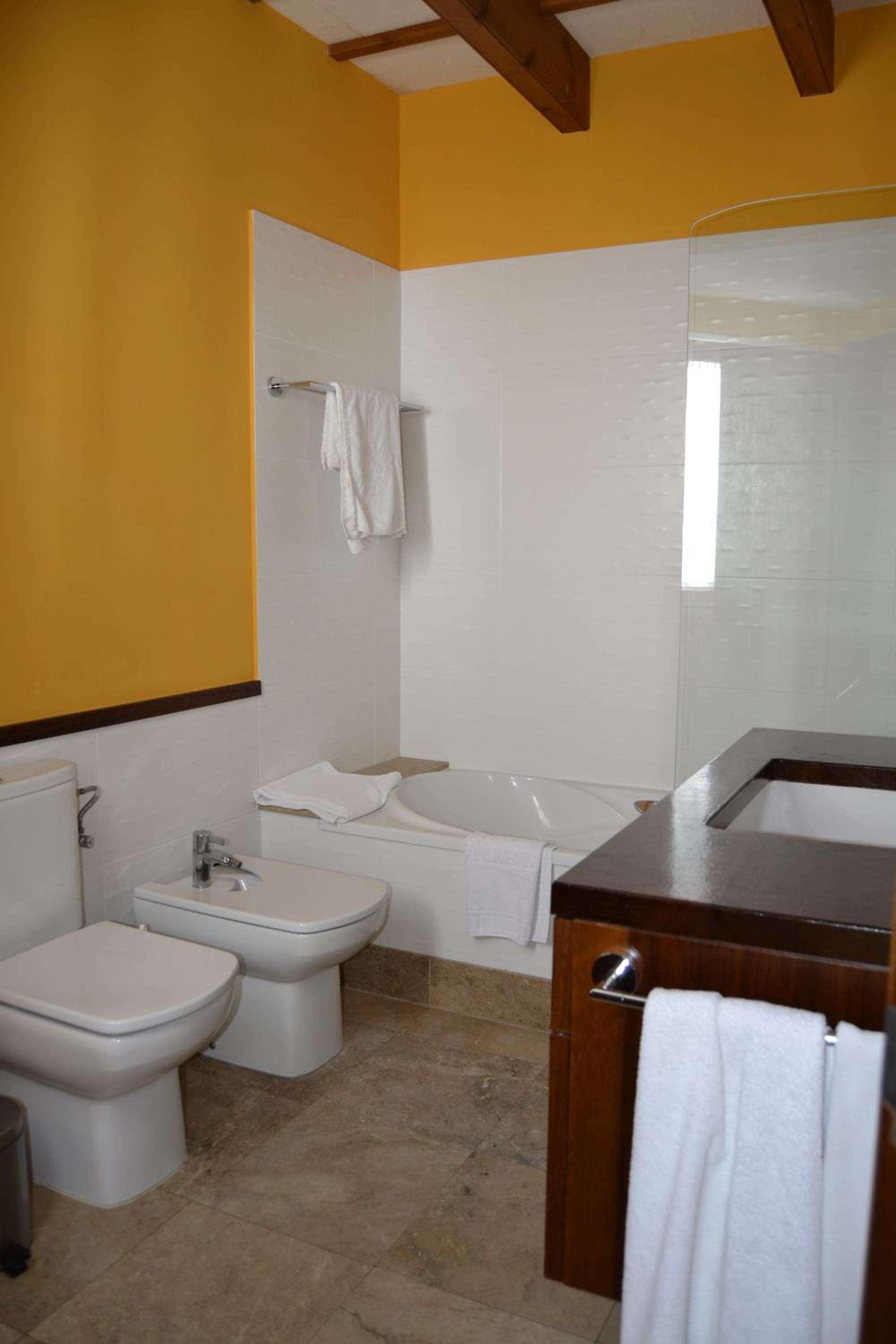 Three-Bedroom House photo 2