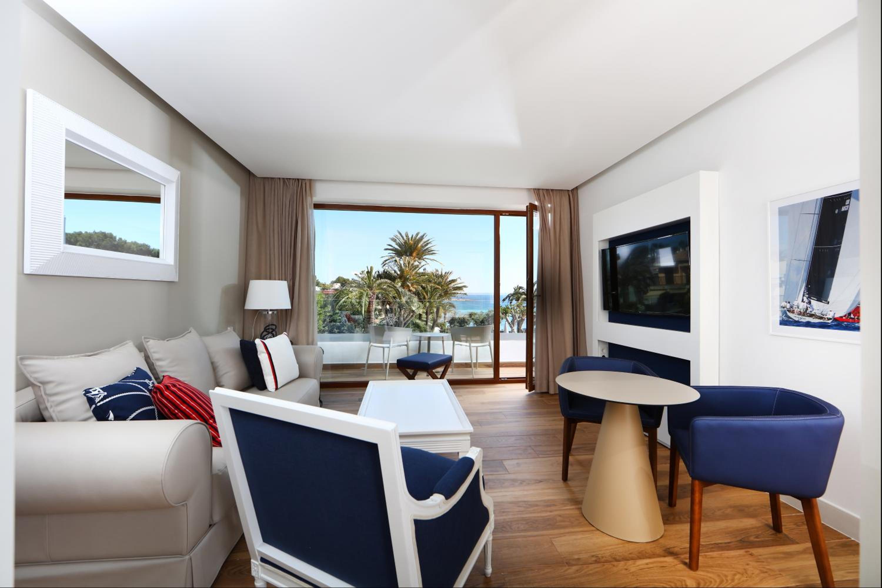 Suite with Sea View