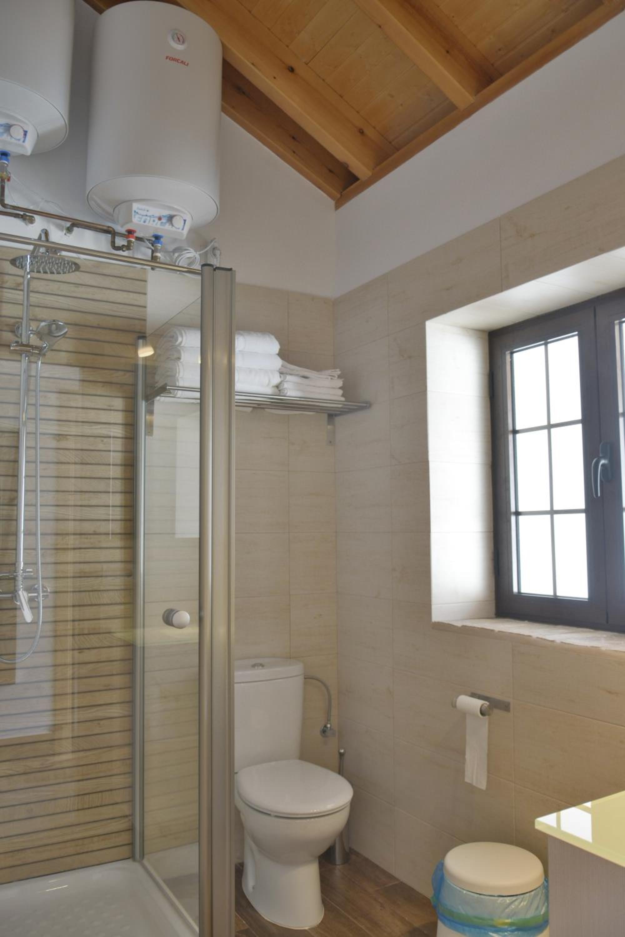 Two-Bedroom Apartment - Photo 3