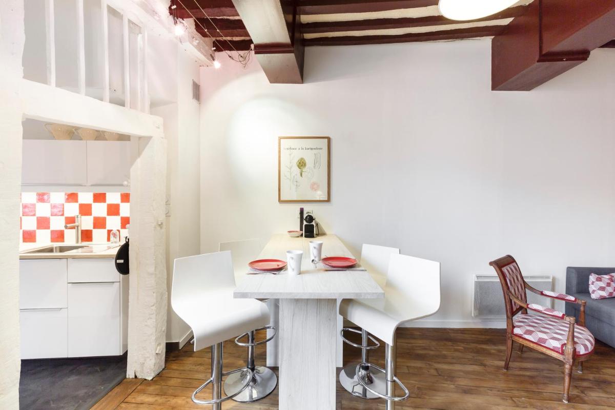 Superior Apartment