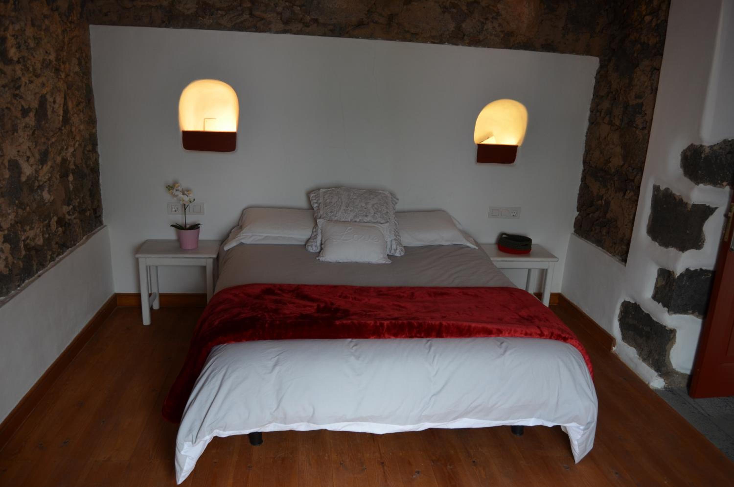 Red House photo 3
