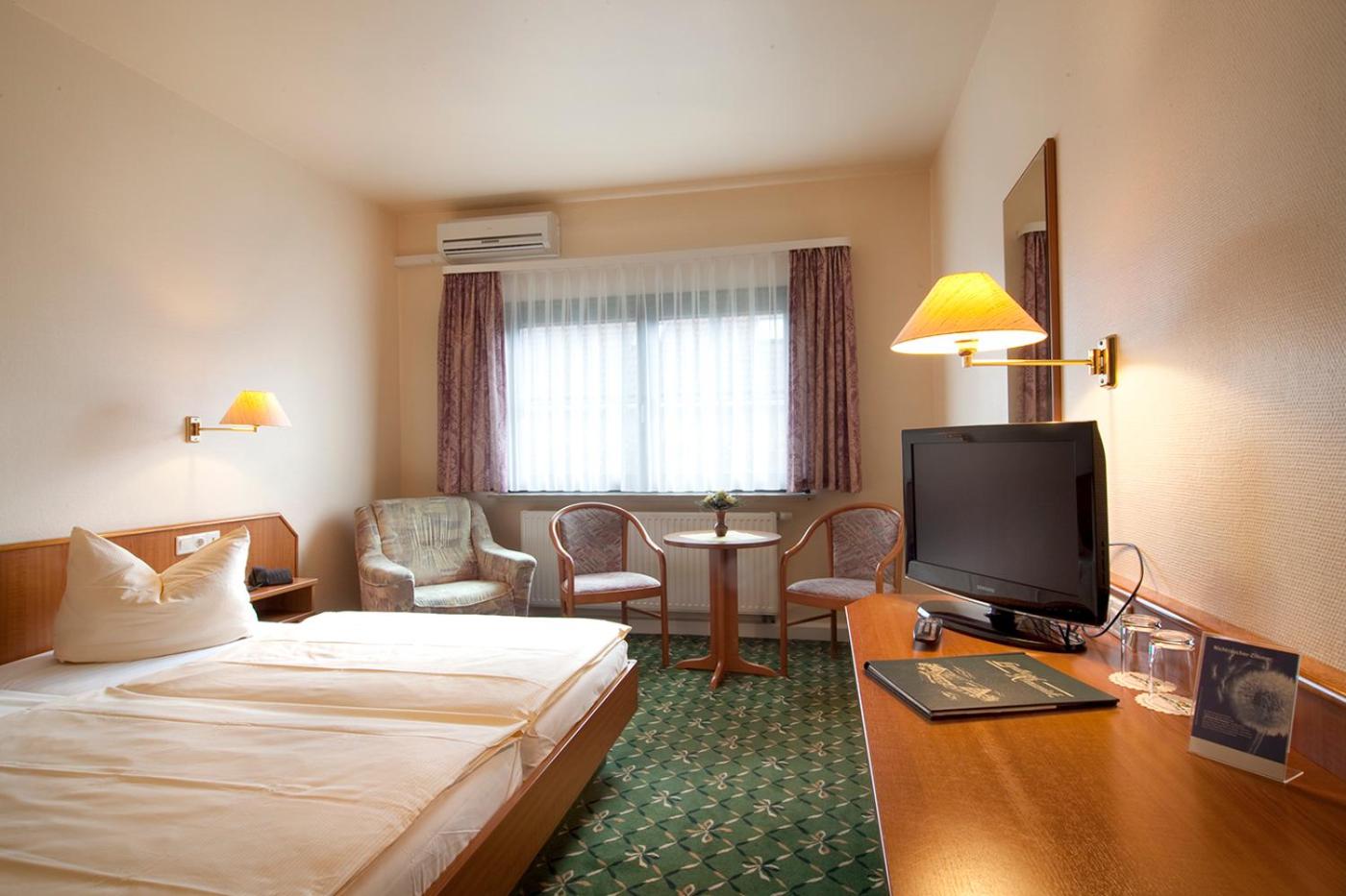 Double Room - Photo 3