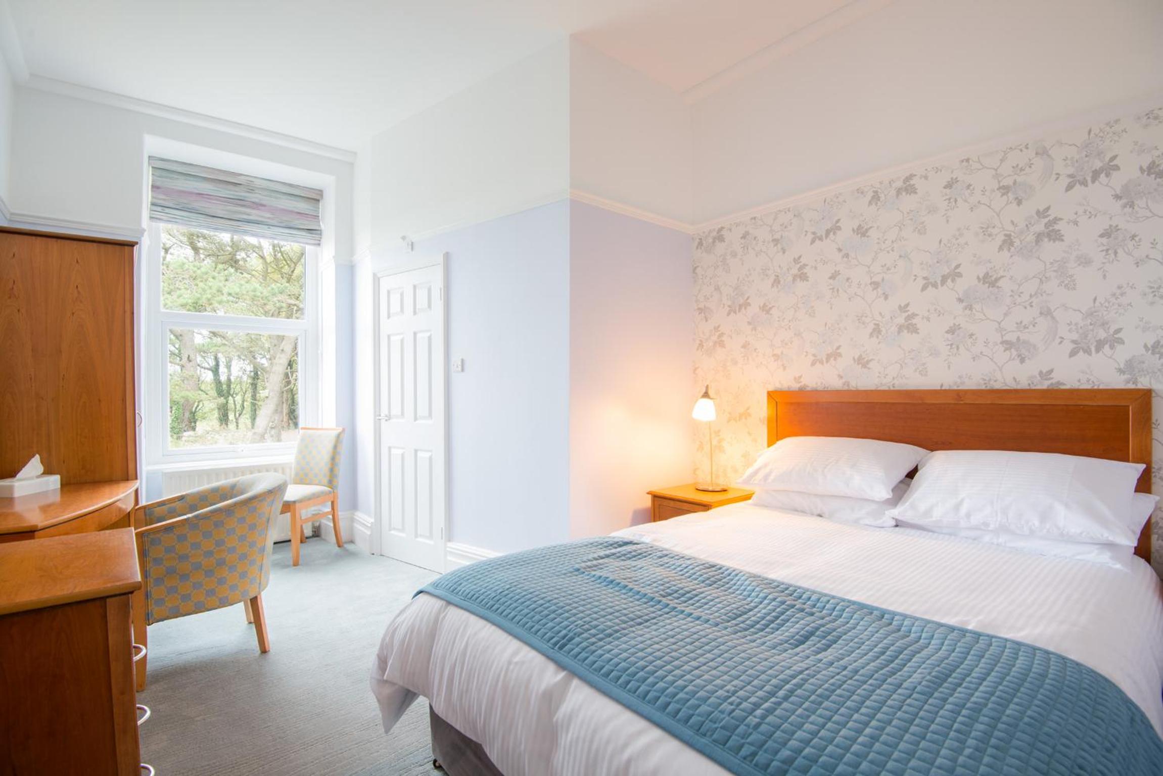 Economy Double Room photo 3
