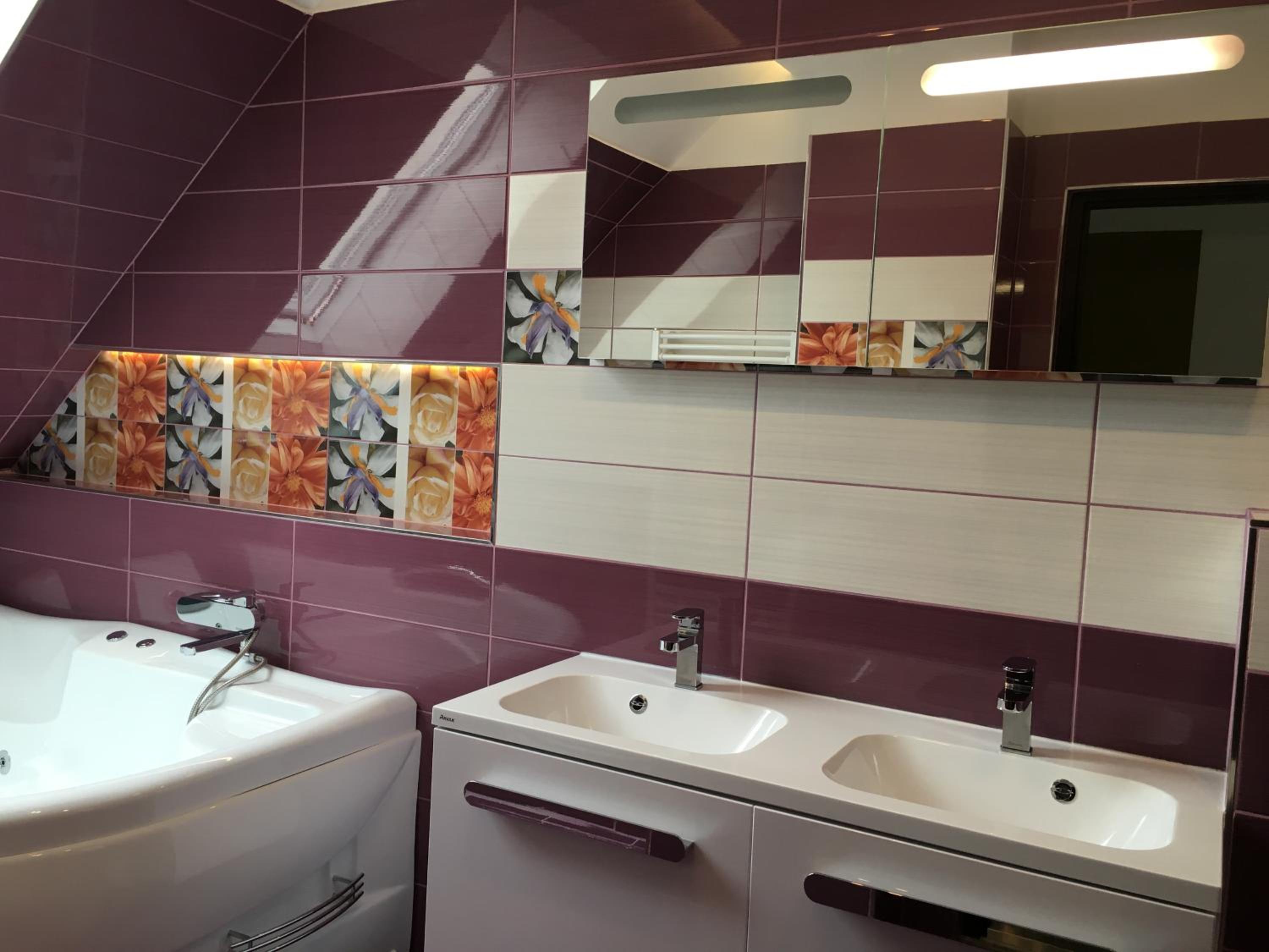 Queen Suite with Spa Bath - Photo 5