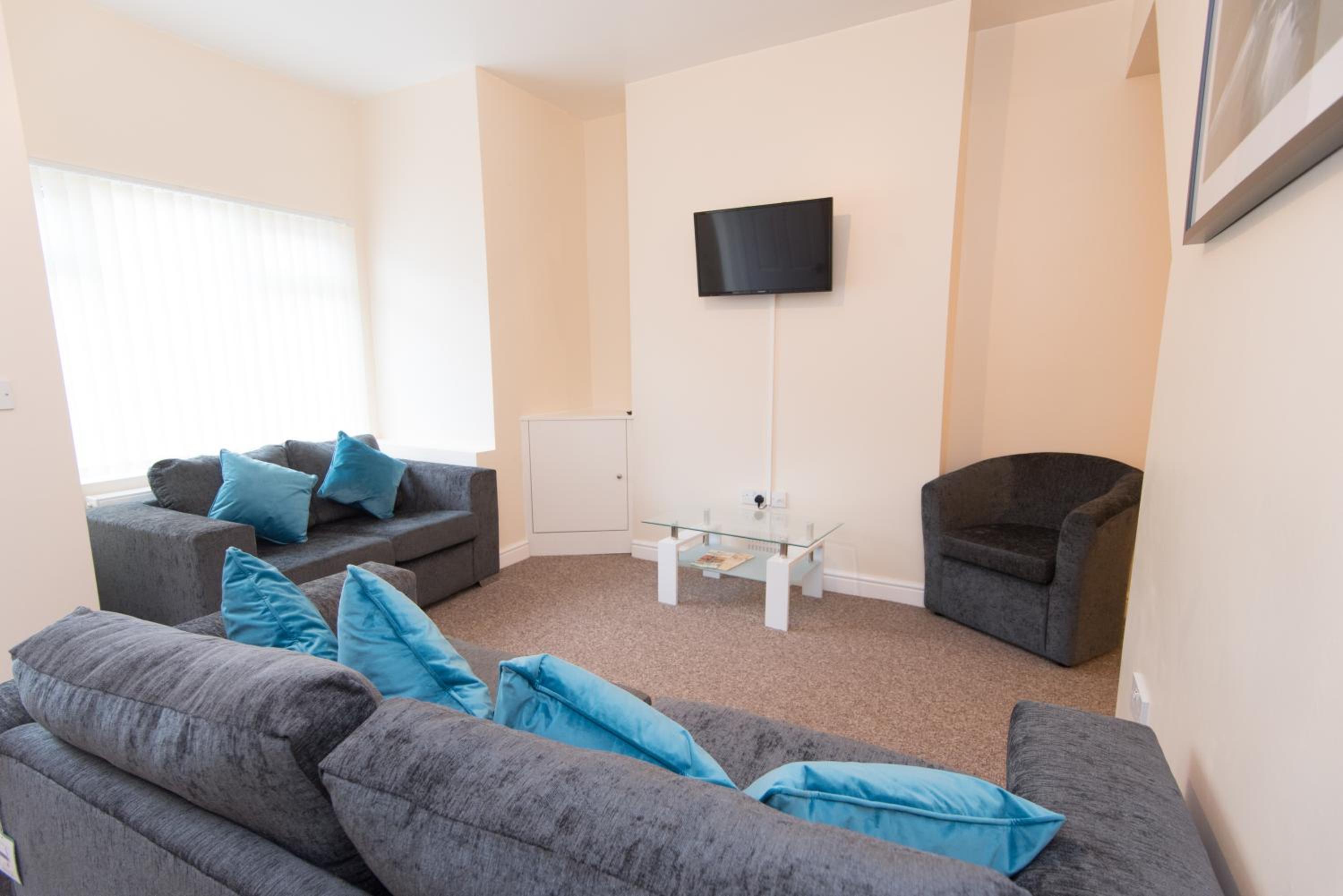 Four-Bedroom House photo 1