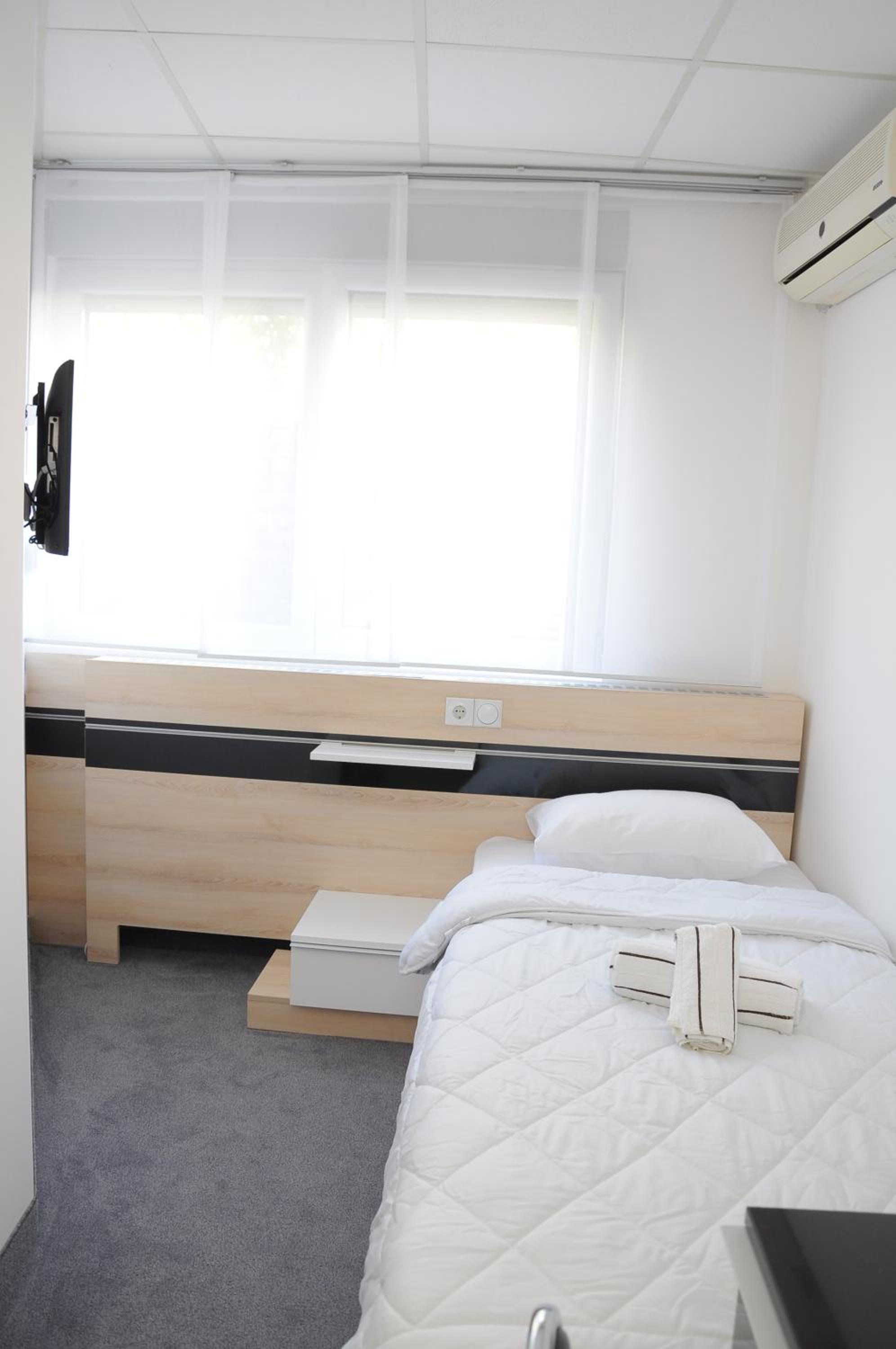 Single Room photo 1