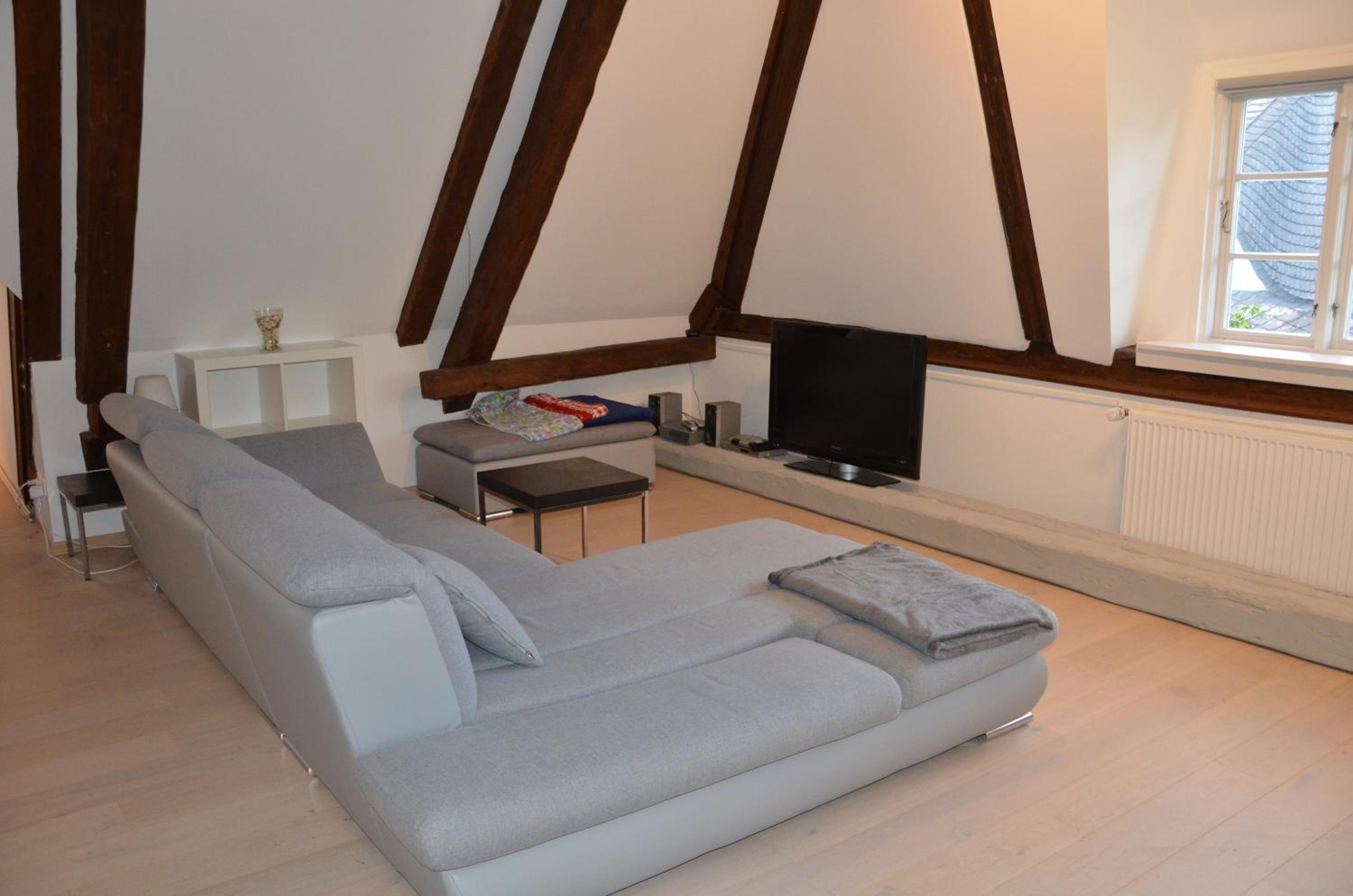 Studio Apartment photo 1
