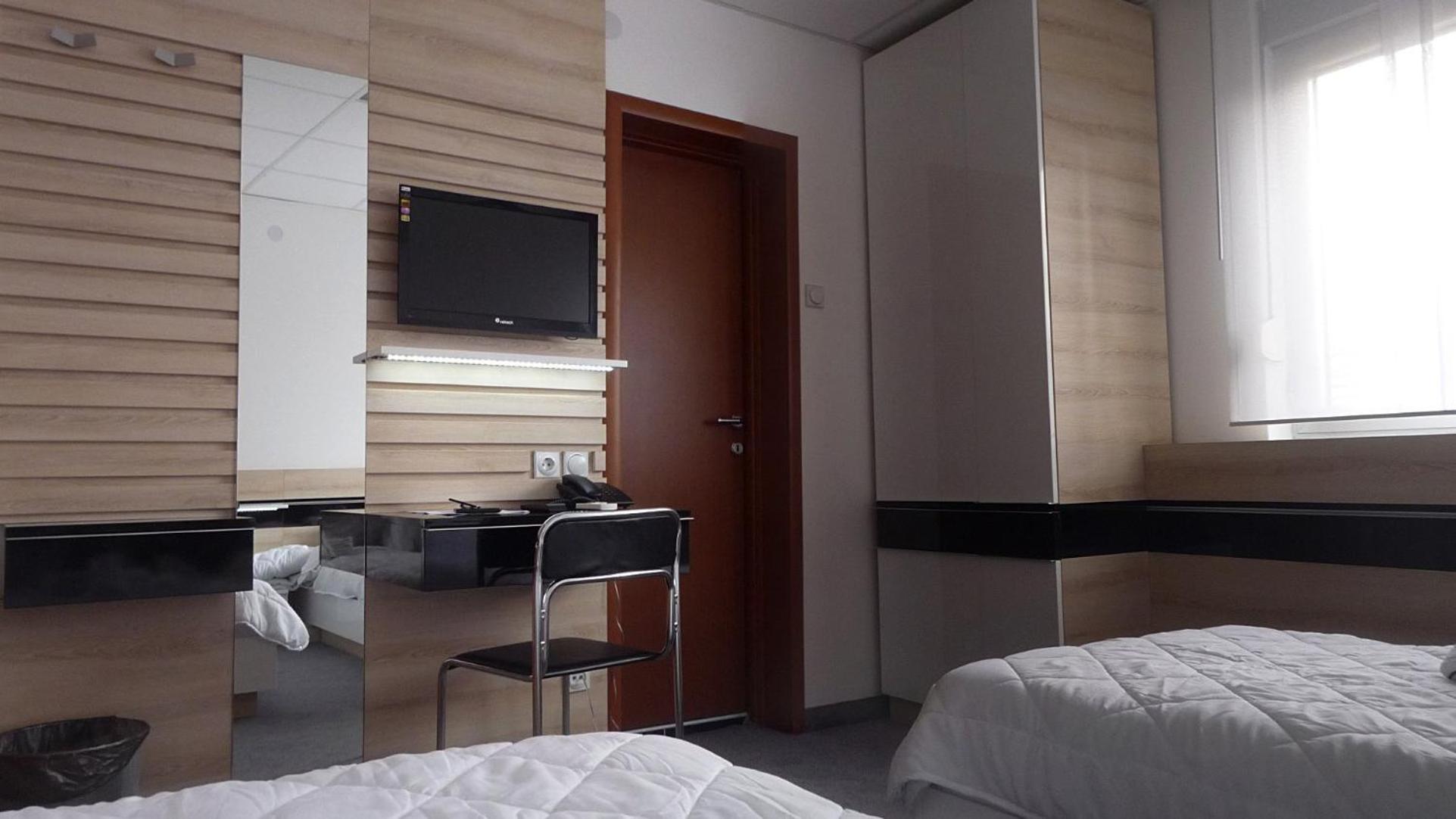 Double or Twin Room photo 1