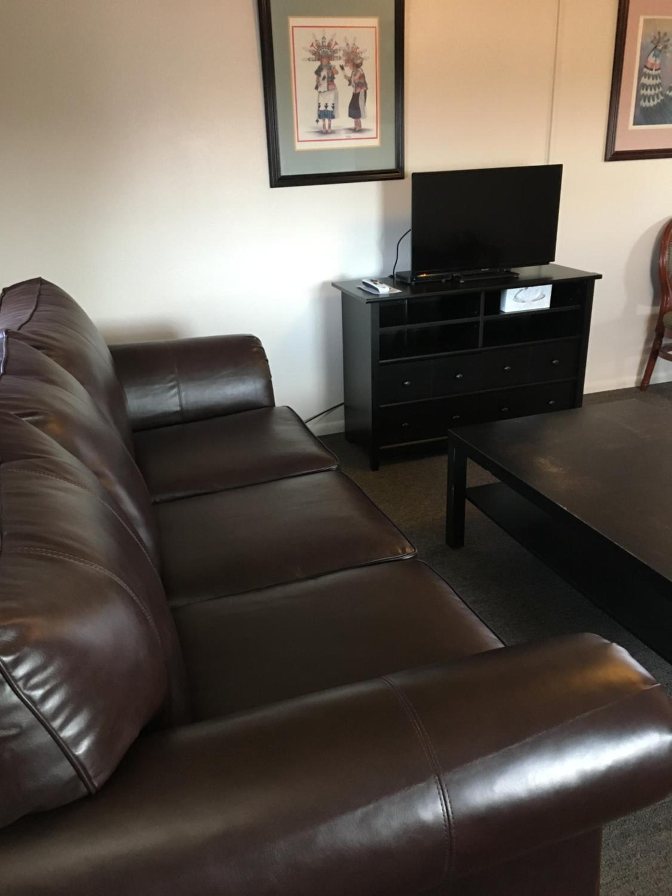 One-Bedroom Suite photo 1
