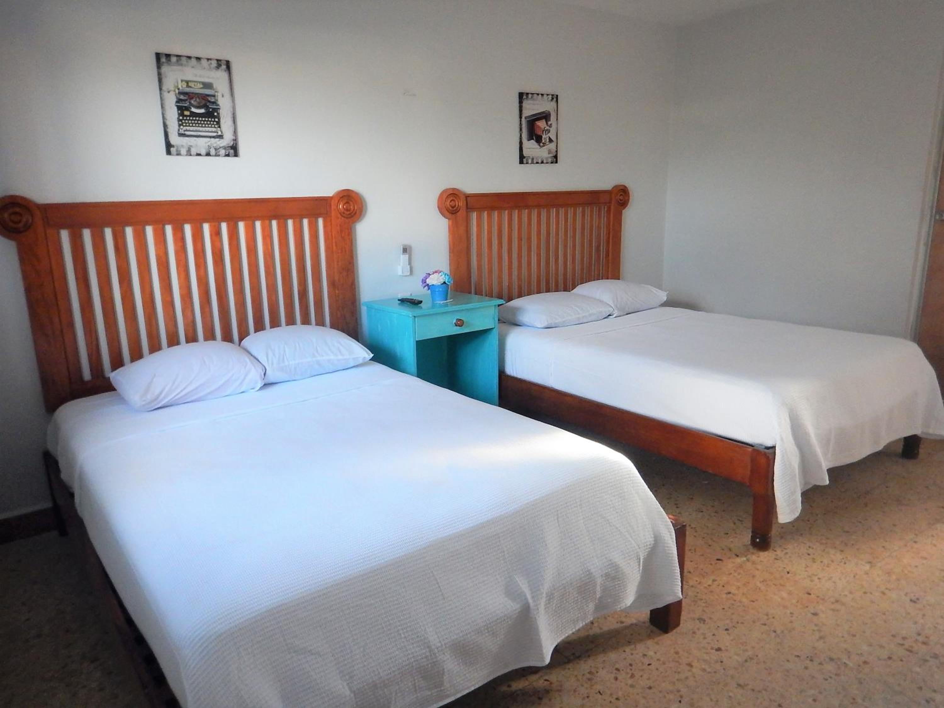 Twin Room with Private Bathroom photo 3