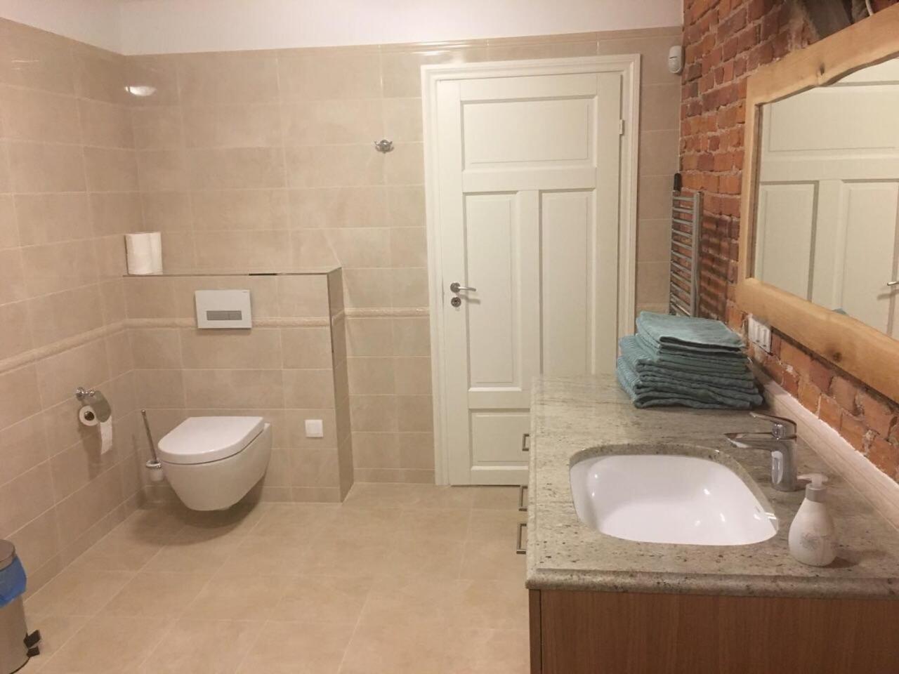 Two-Bedroom Apartment - Photo 6