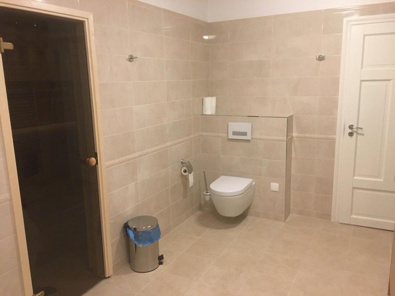 Two-Bedroom Apartment - Photo 7