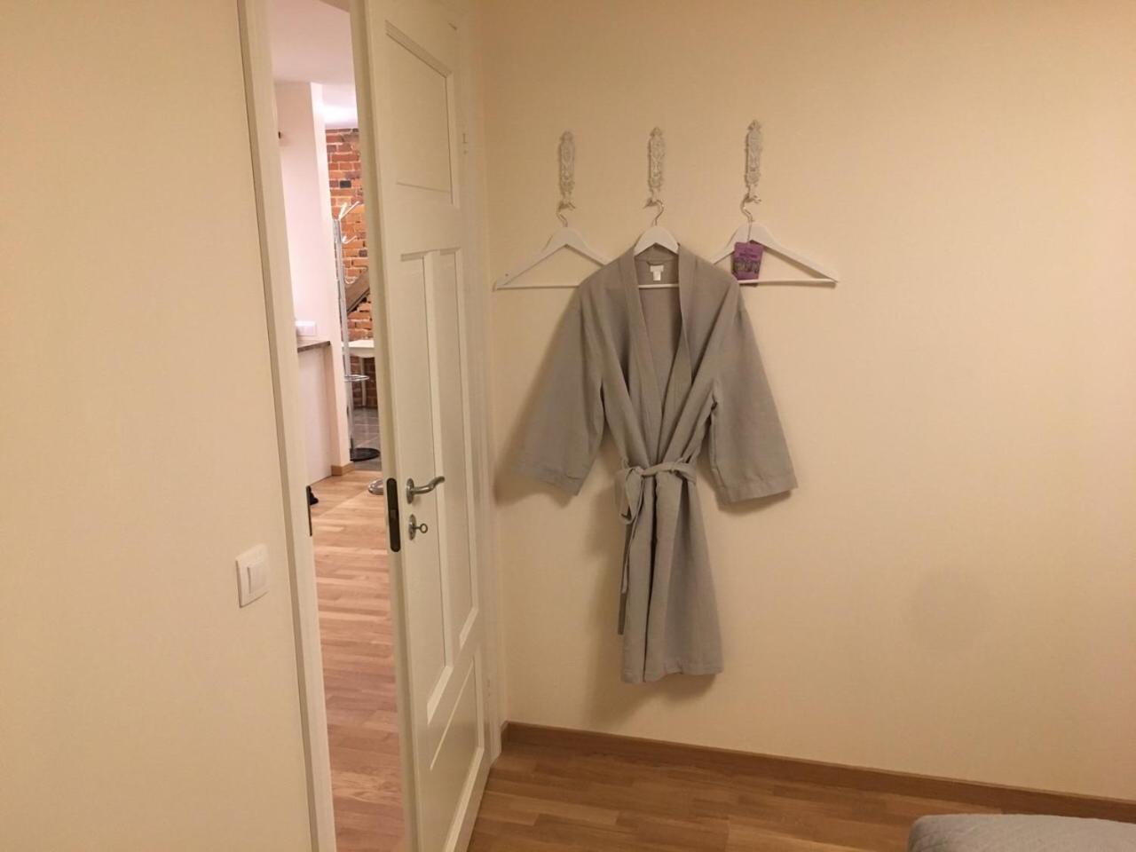 Two-Bedroom Apartment - Photo 12