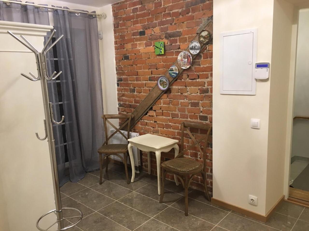 Two-Bedroom Apartment - Photo 18