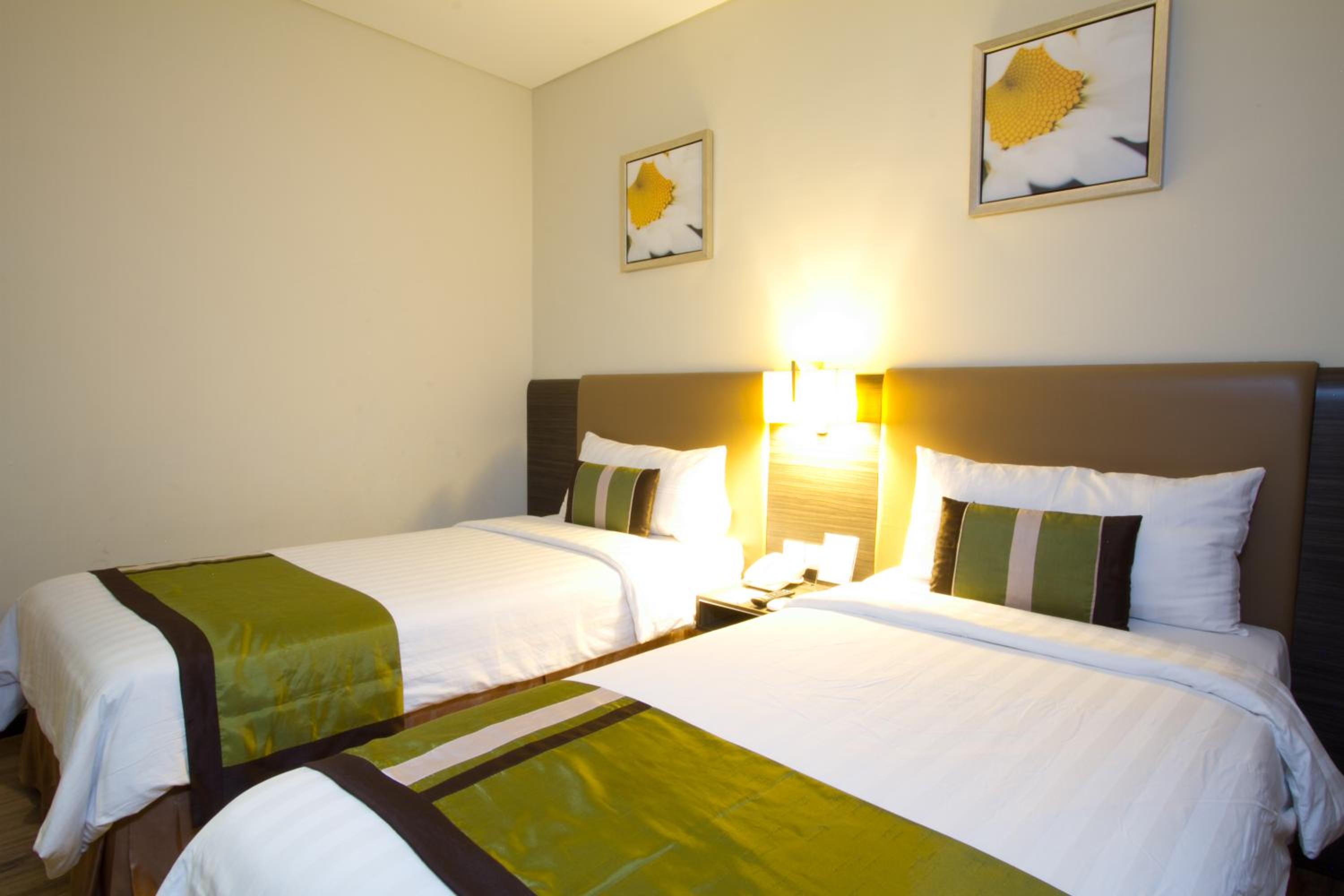 Deluxe Twin Room photo 2