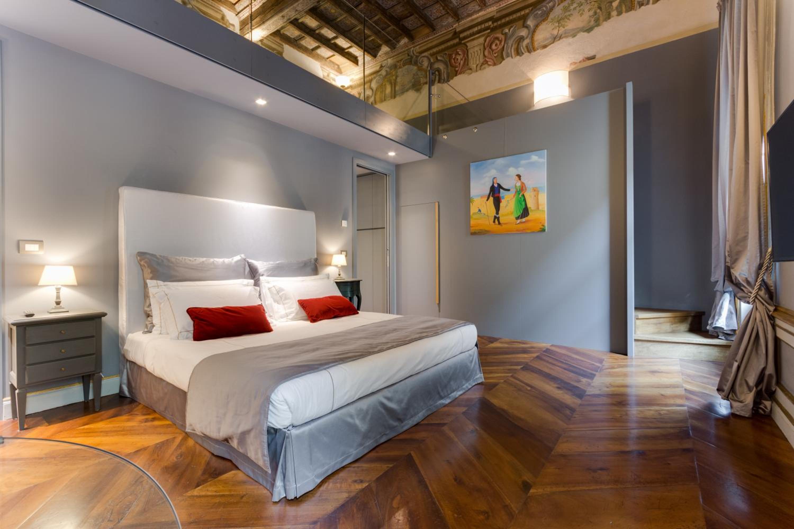 Deluxe Suite - Photo 14