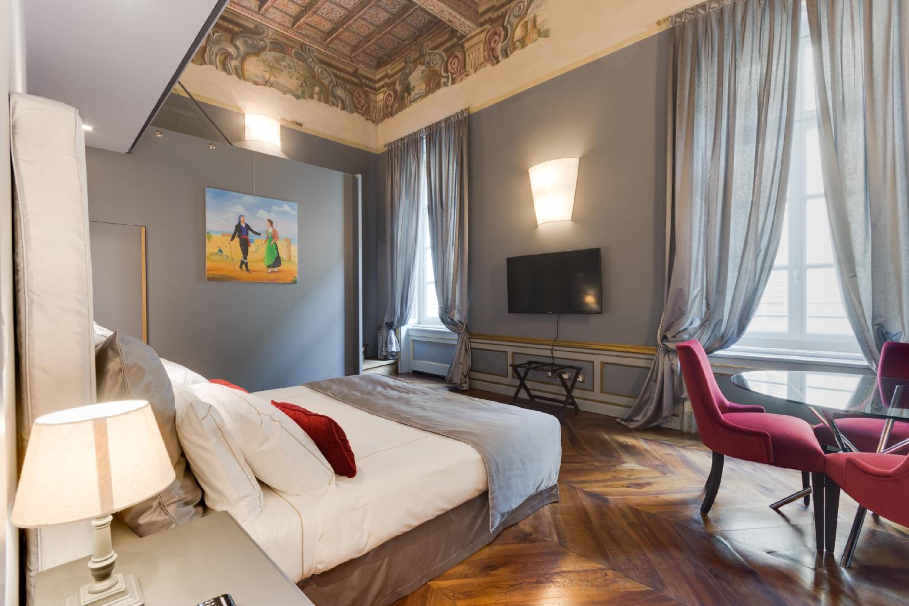 Deluxe Suite - Photo 4