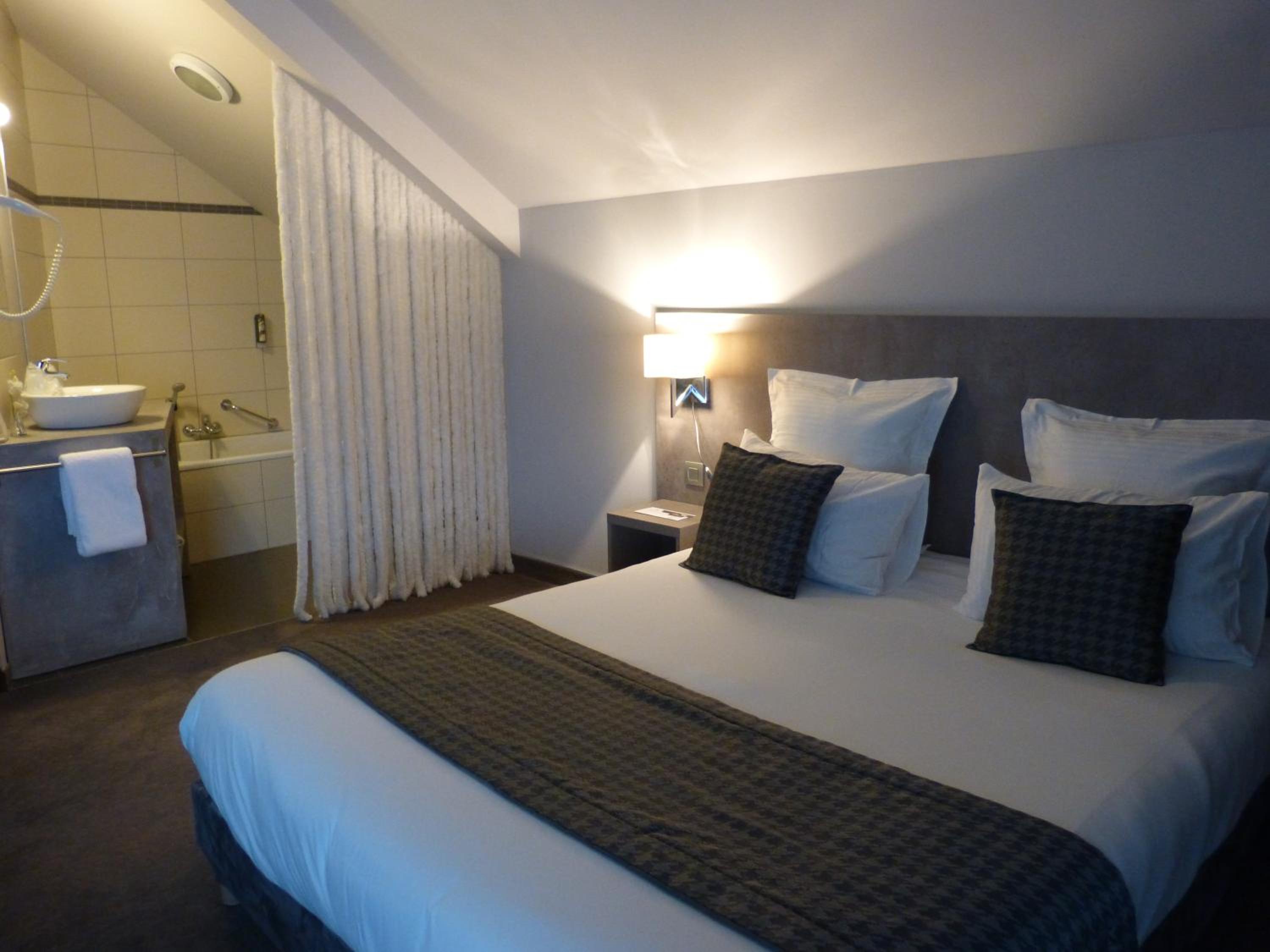 Deluxe Double Room photo 2