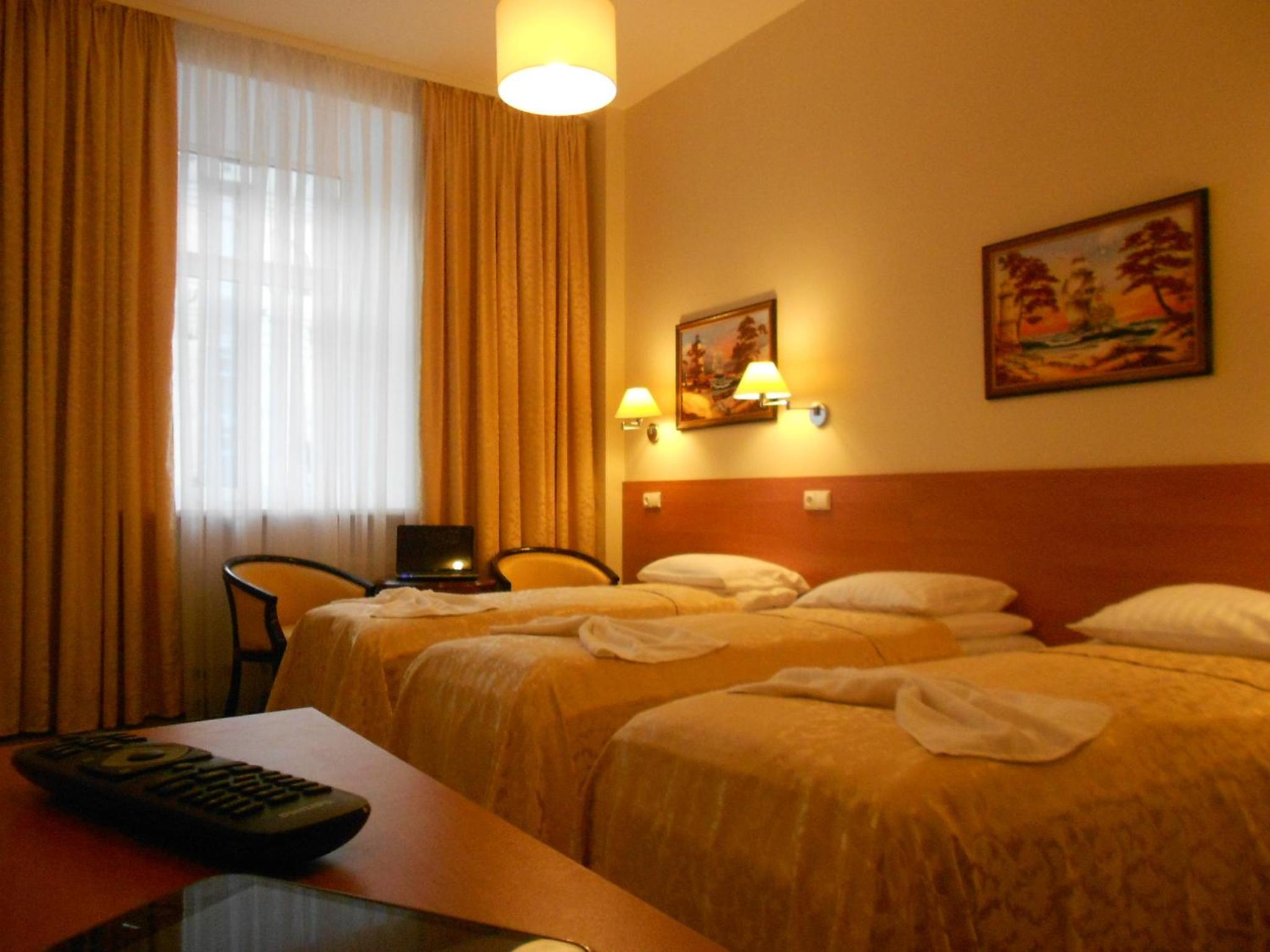 Triple Room - Photo 10
