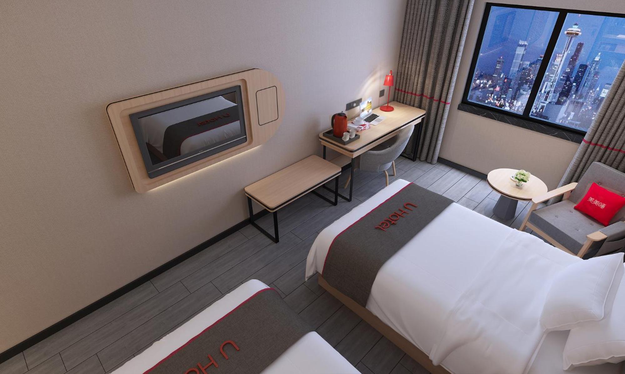 Mainland Chinese Citizens - Family Room - Photo 1
