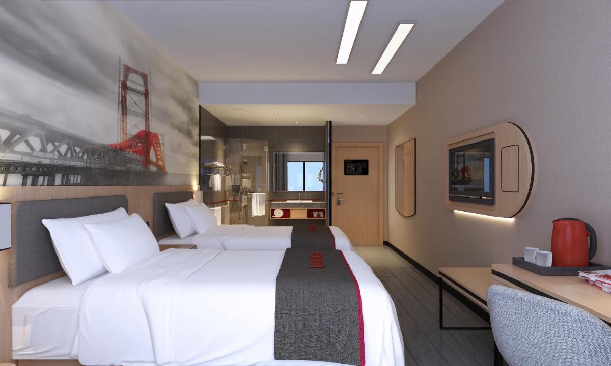 Mainland Chinese Citizens - Standard Twin Room photo 3