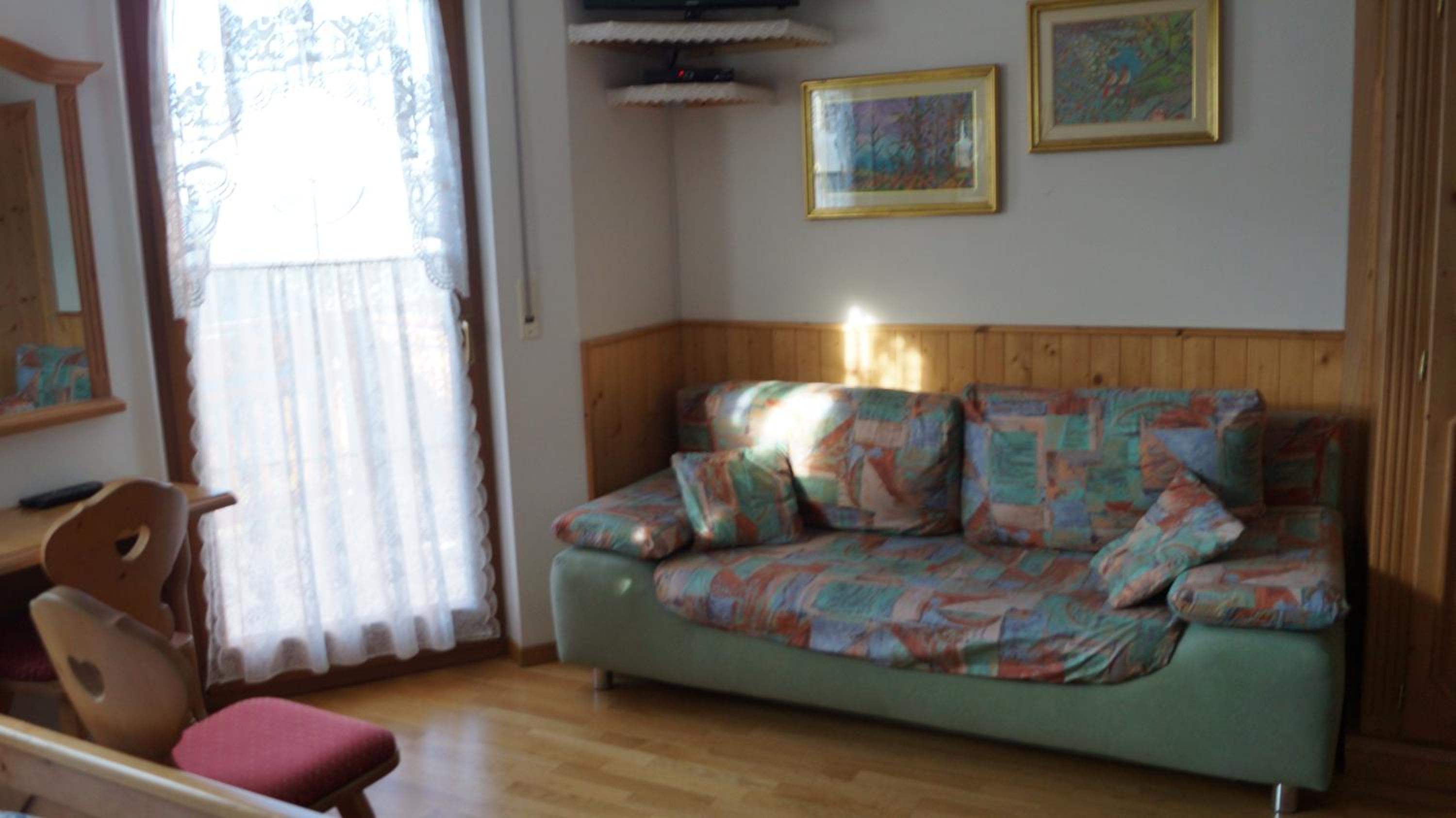 Triple Room with Private External Bathroom photo 2