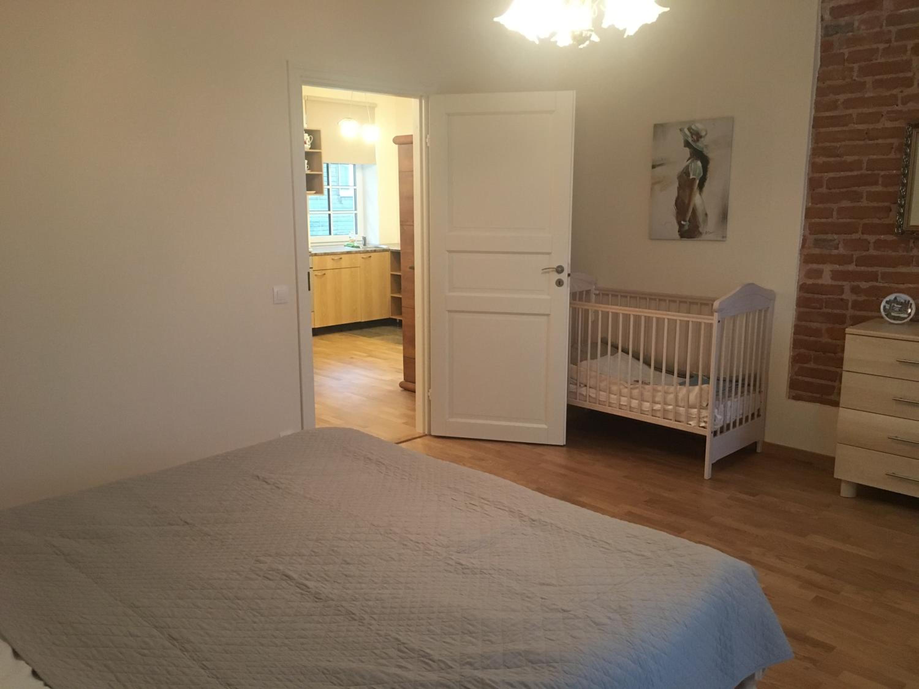 One-Bedroom Apartment - Photo 10