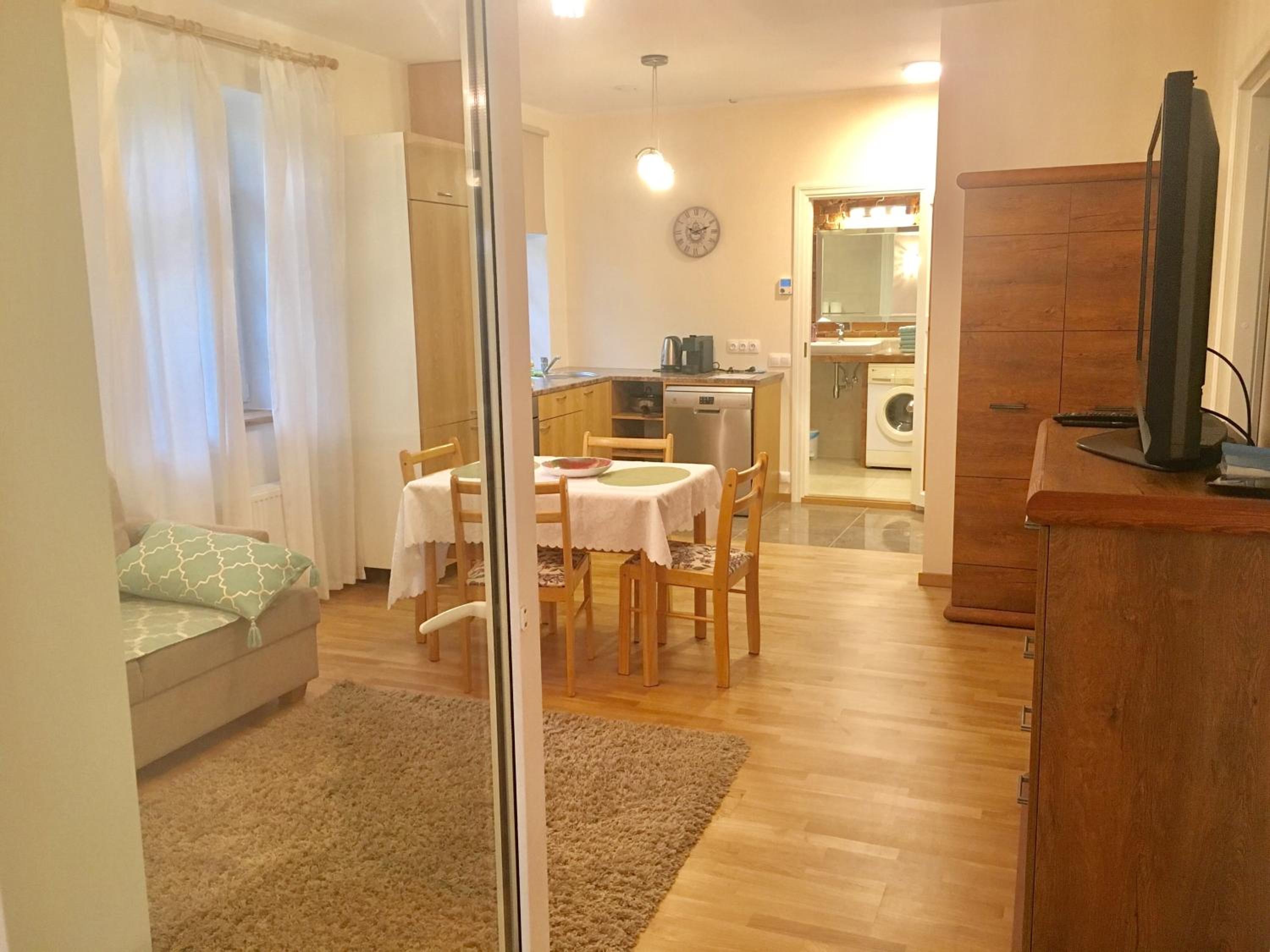 One-Bedroom Apartment - Photo 1