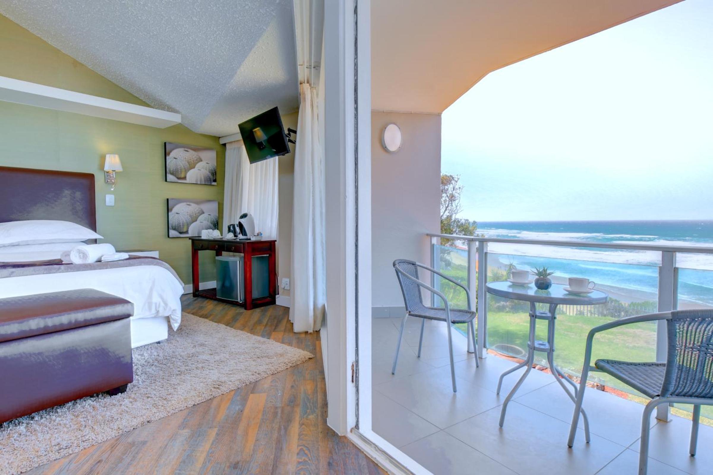 Superior King Room photo 2