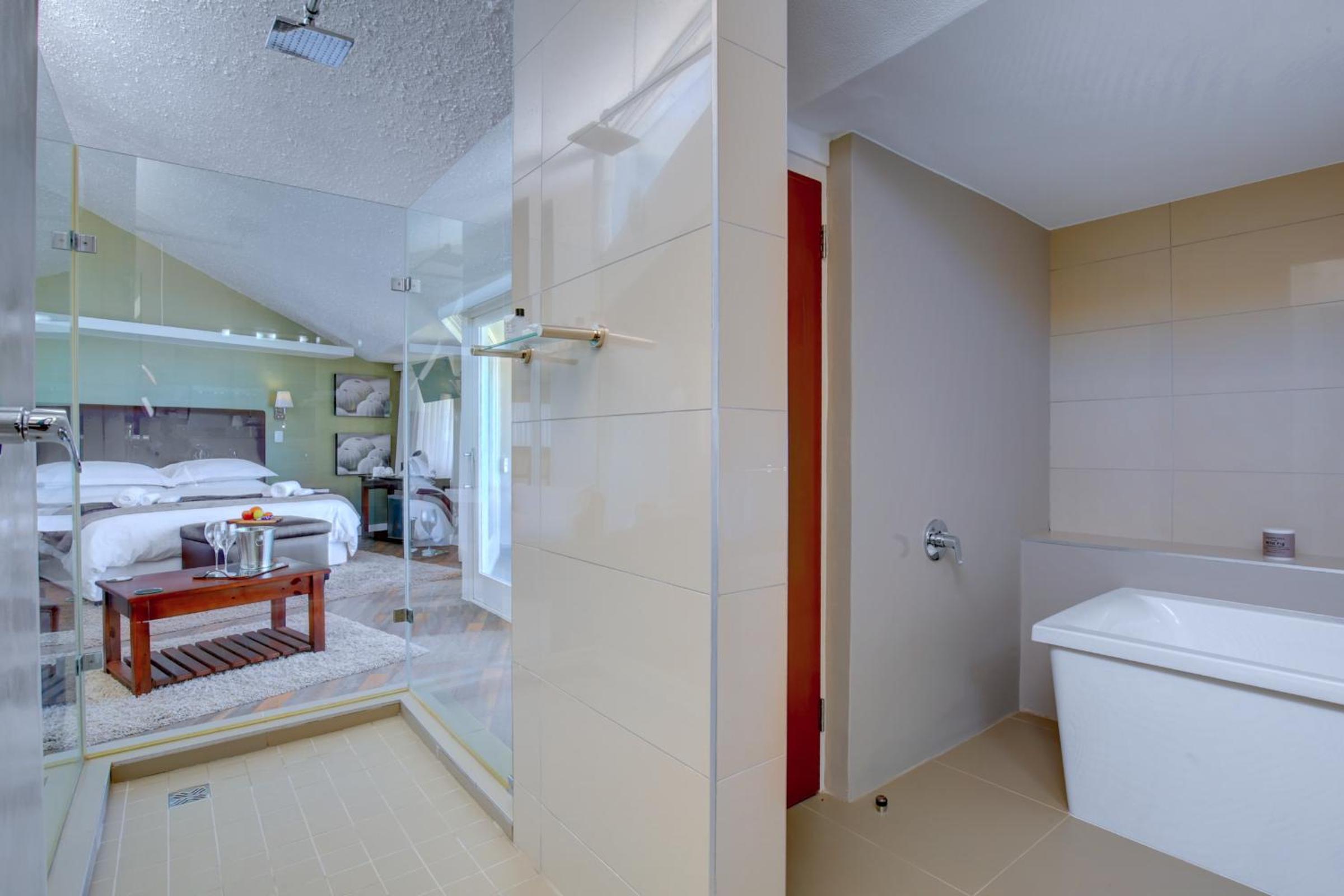 Superior King Room photo 3
