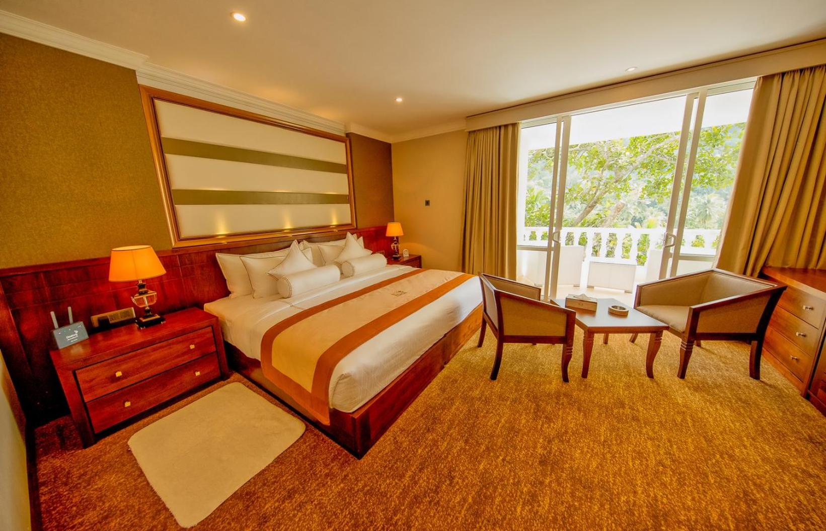 Deluxe Double or Twin Room with Free Airport Pick up + with Early Check-in / Late Check-out on Availability + 10% on all Spa Treatments