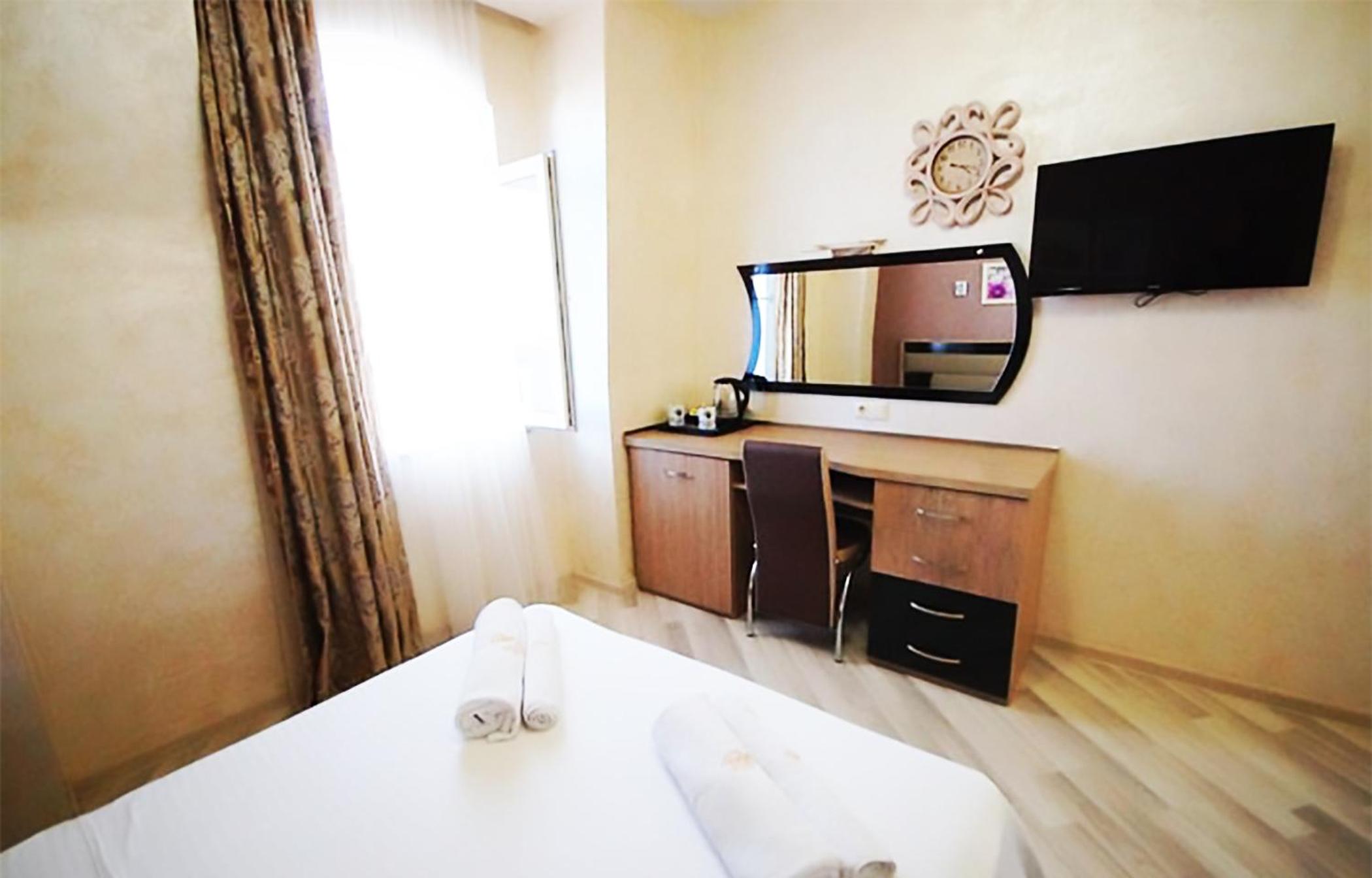 Deluxe Double Room photo 3