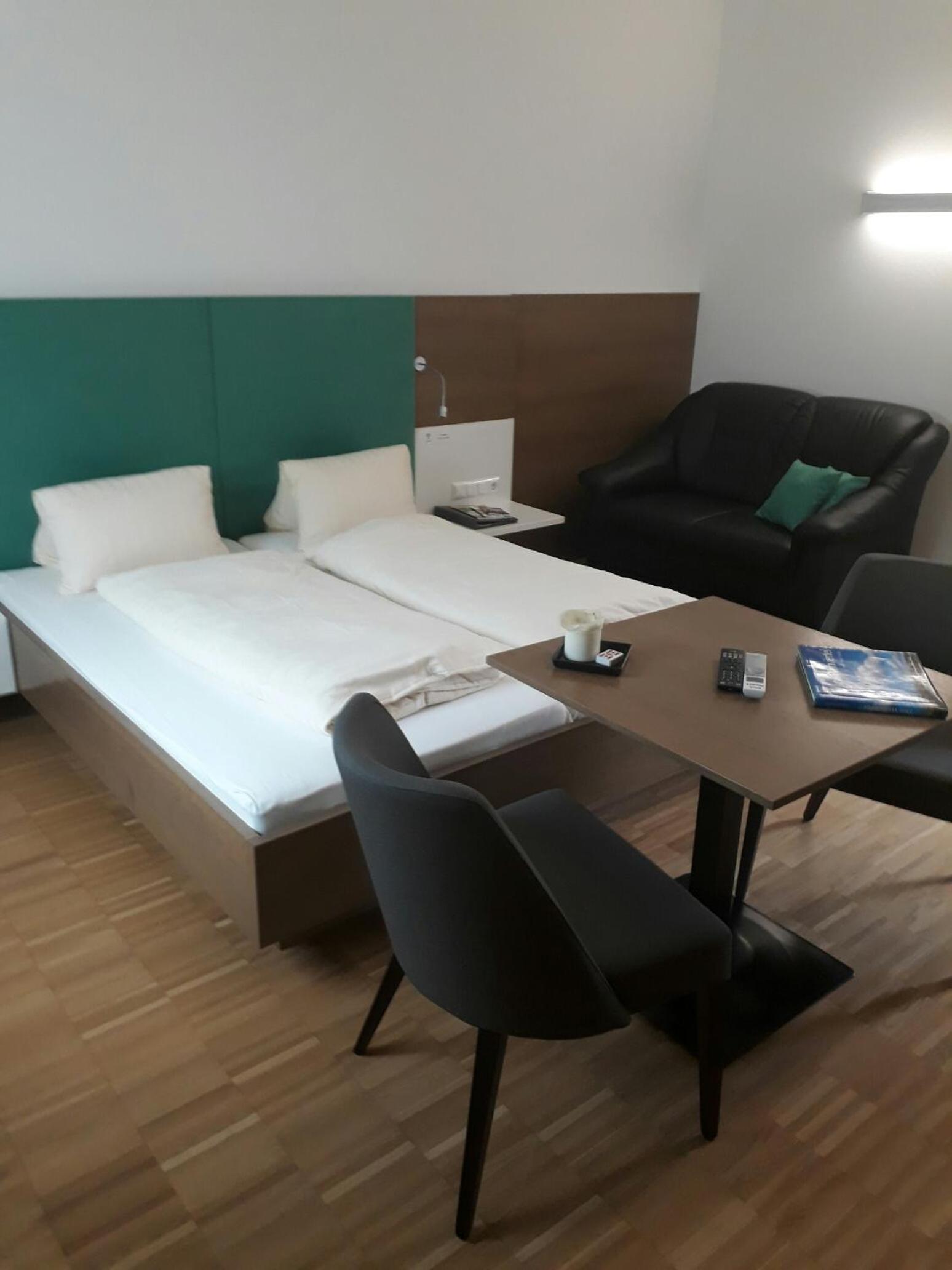 Green Double Room photo 3
