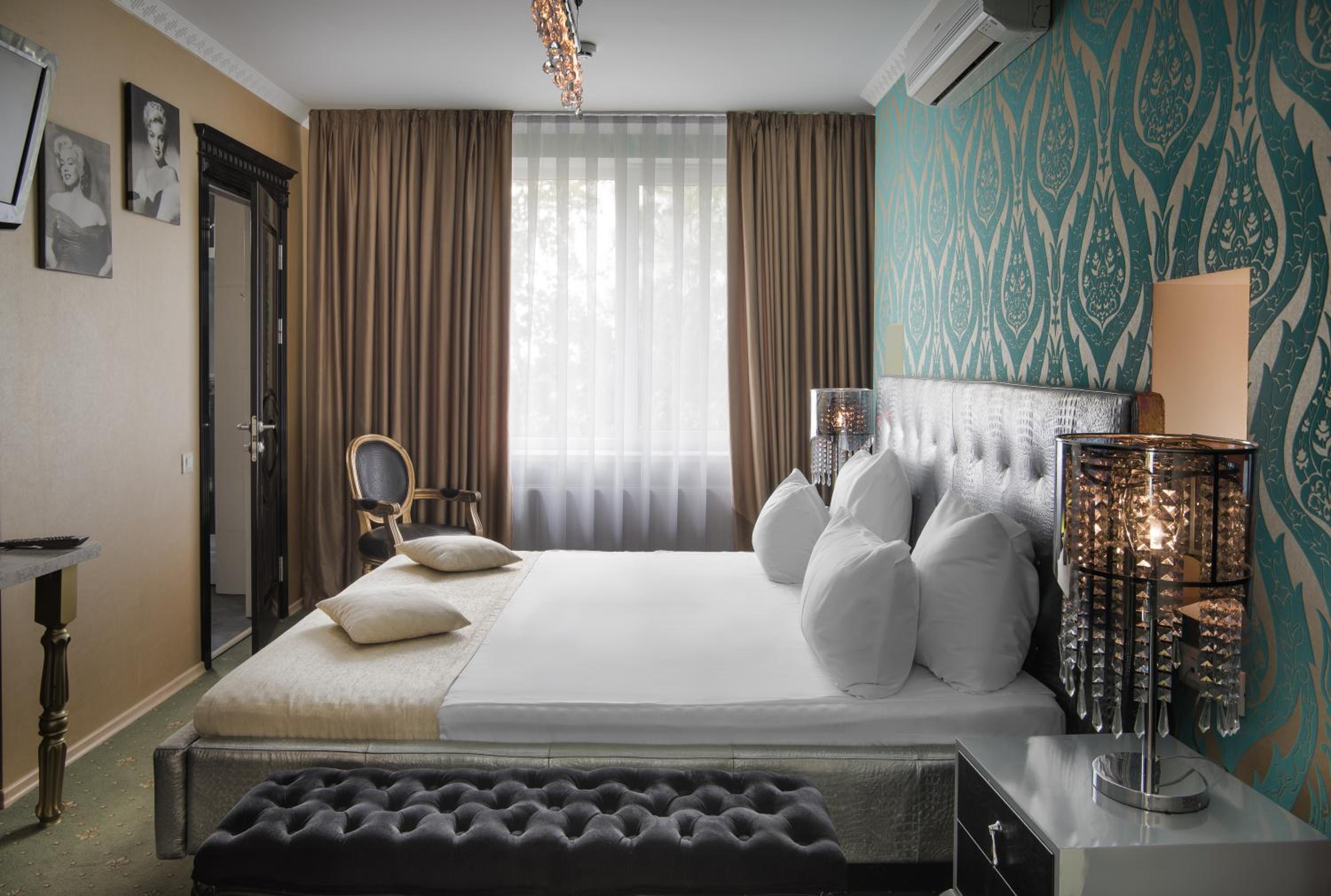 Business Single Room