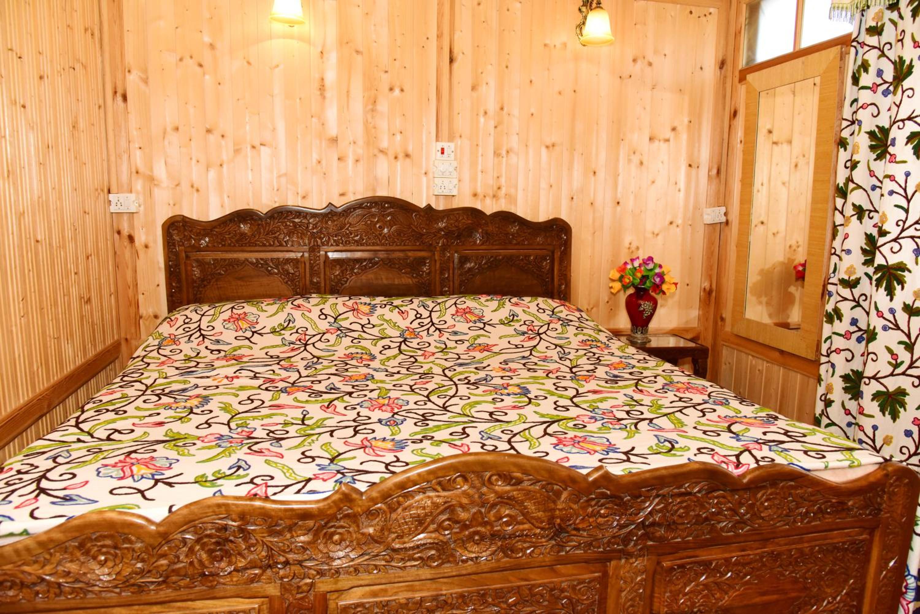 Deluxe Double Room - Photo 1