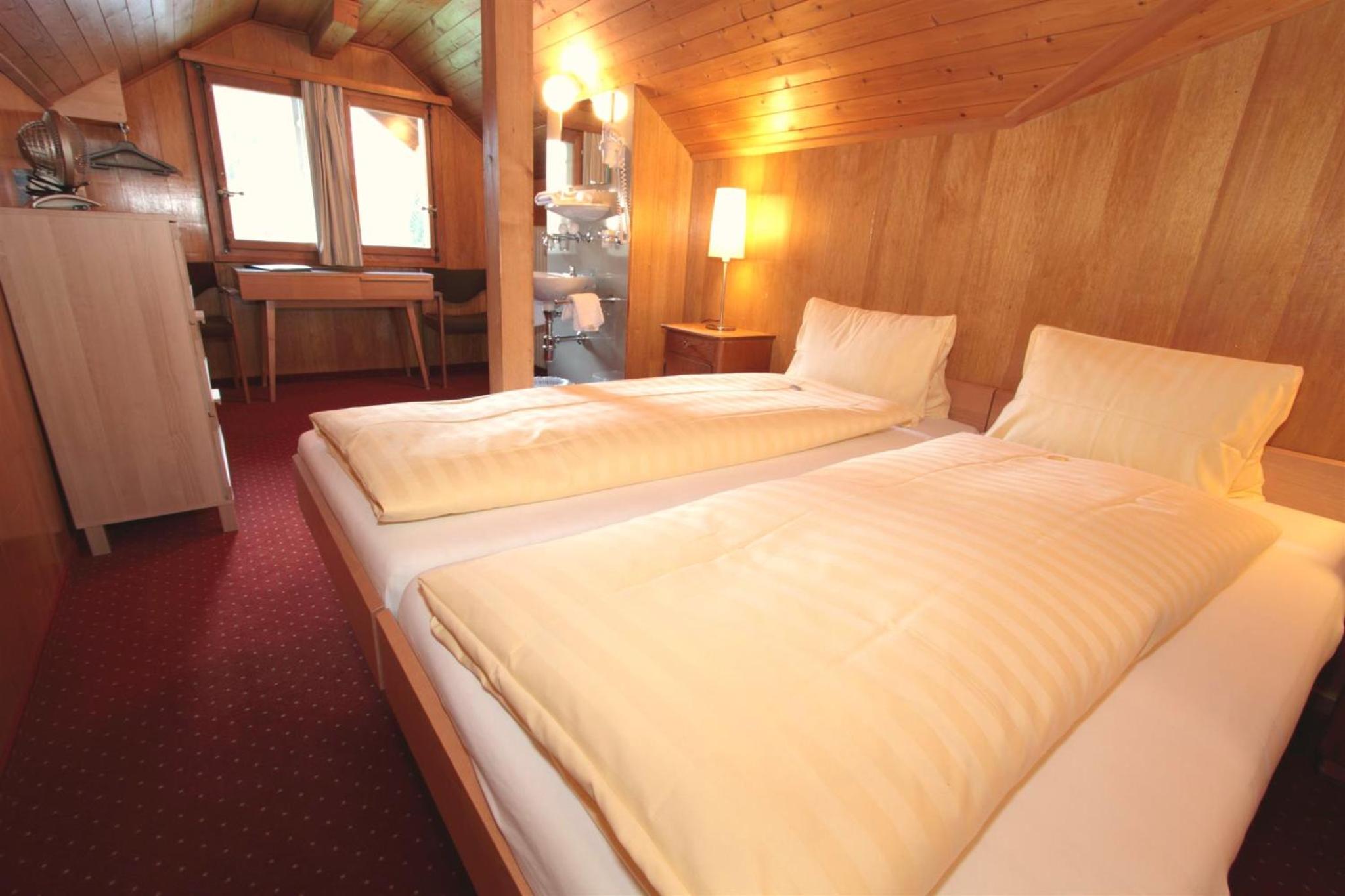 Simple attic room with Shared Bathroom (no elevator access) photo 2