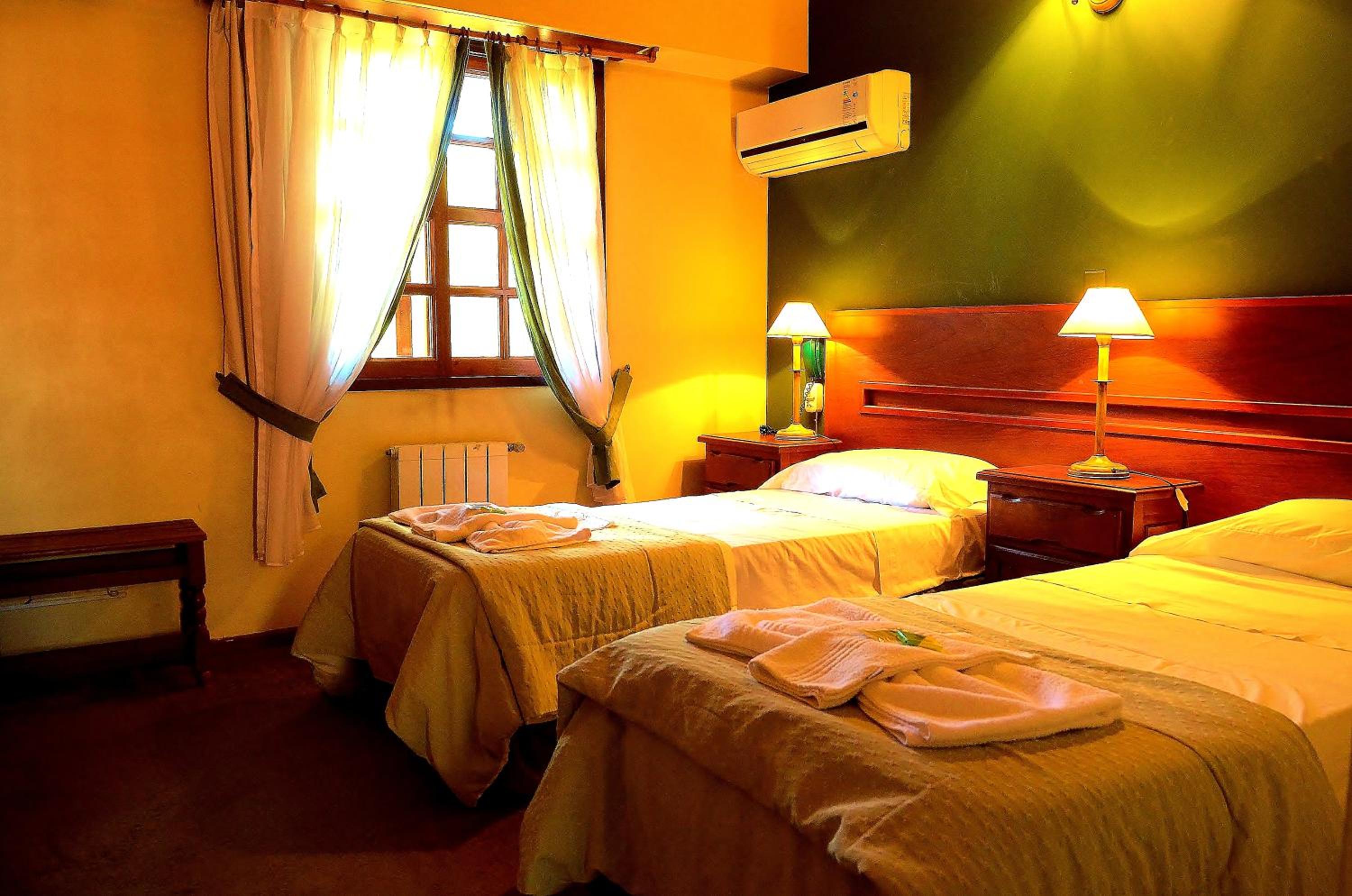 Standard Double or Twin Room photo 2