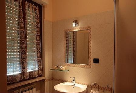 Double or Twin Room photo 3