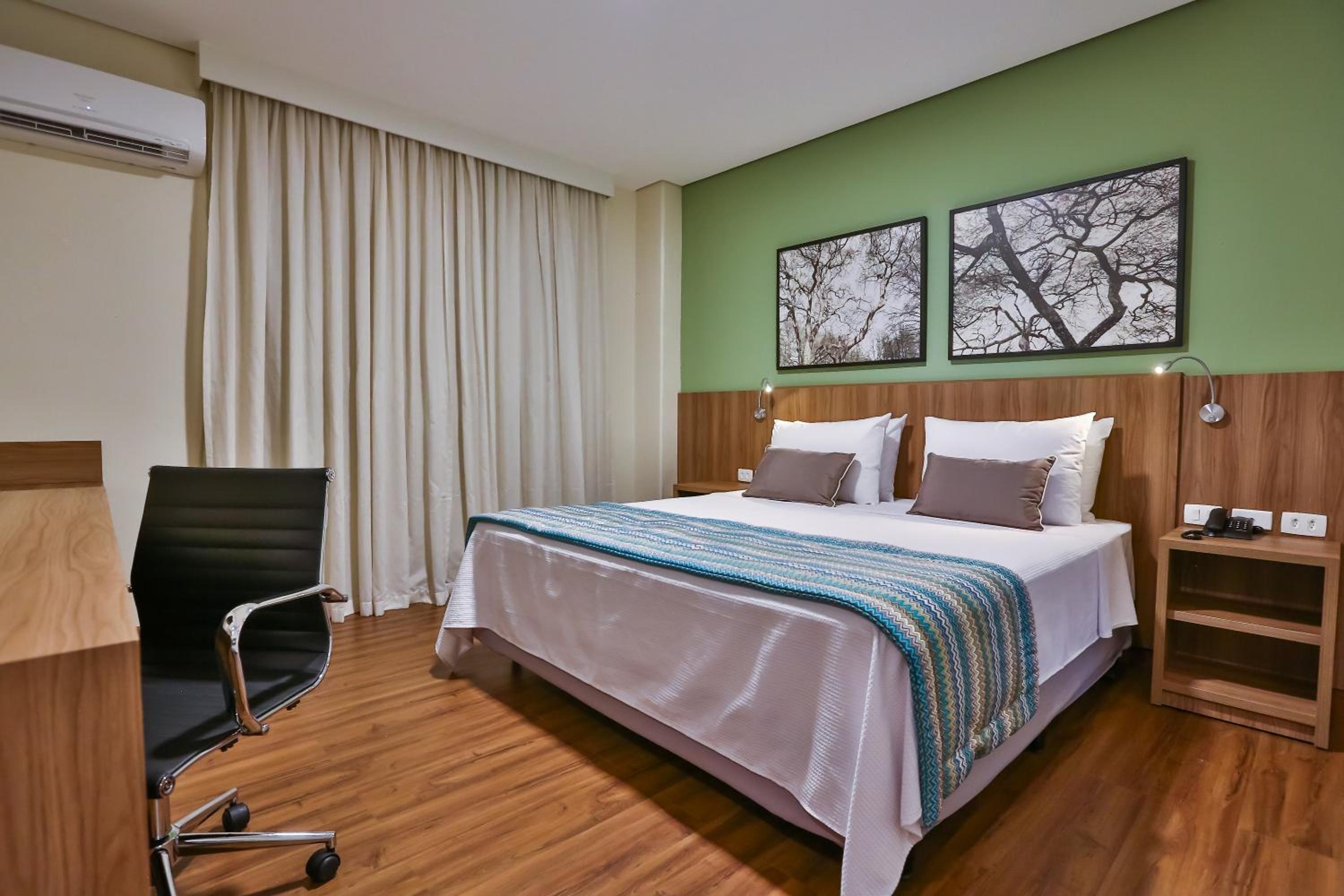 Superior Queen Room photo 1