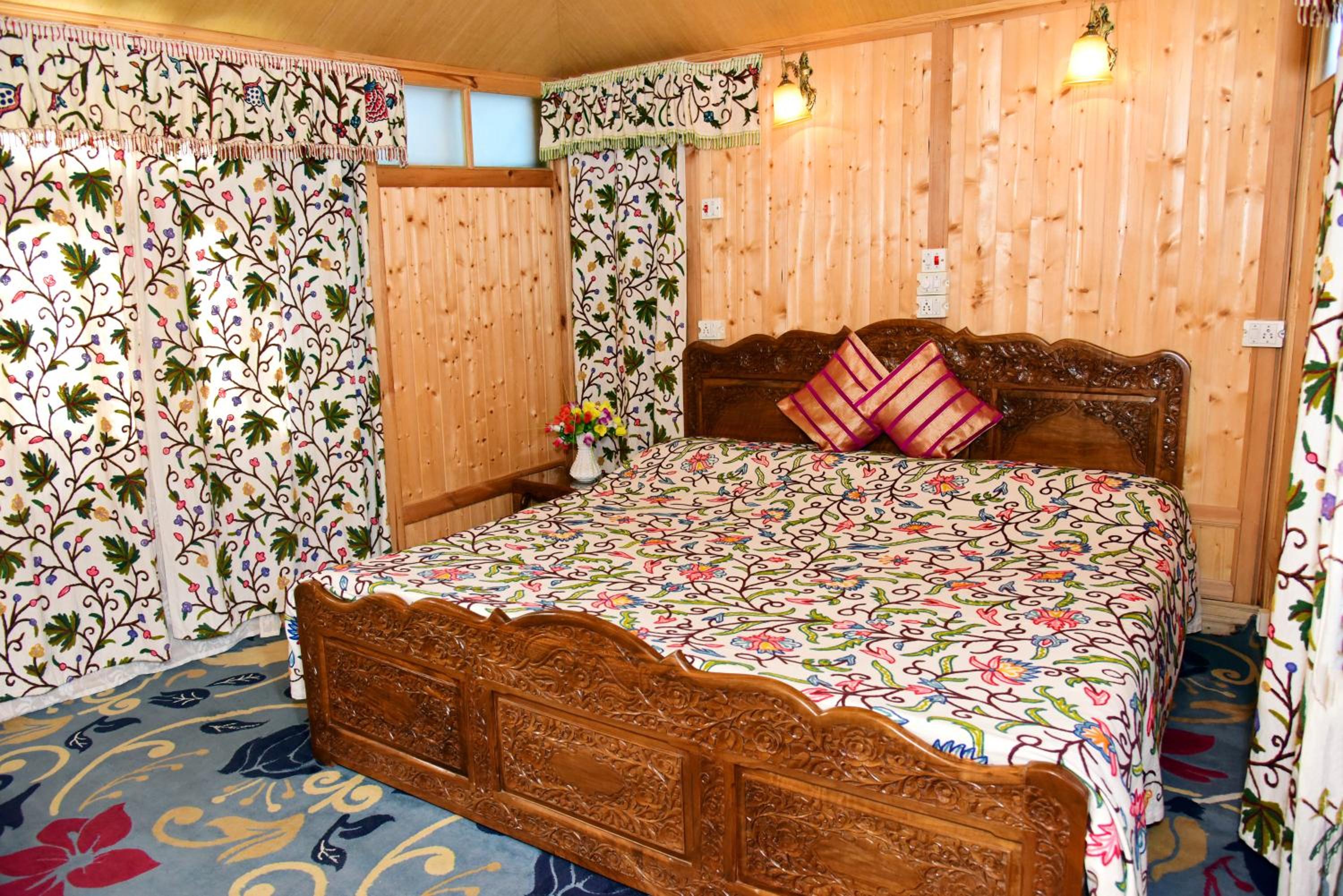 Deluxe Double Room - Photo 4